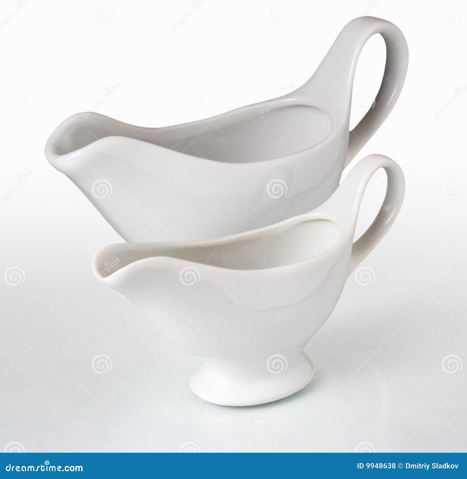 Ceramic gravy boat stock photo. Image of kitchen, bowl 9948638