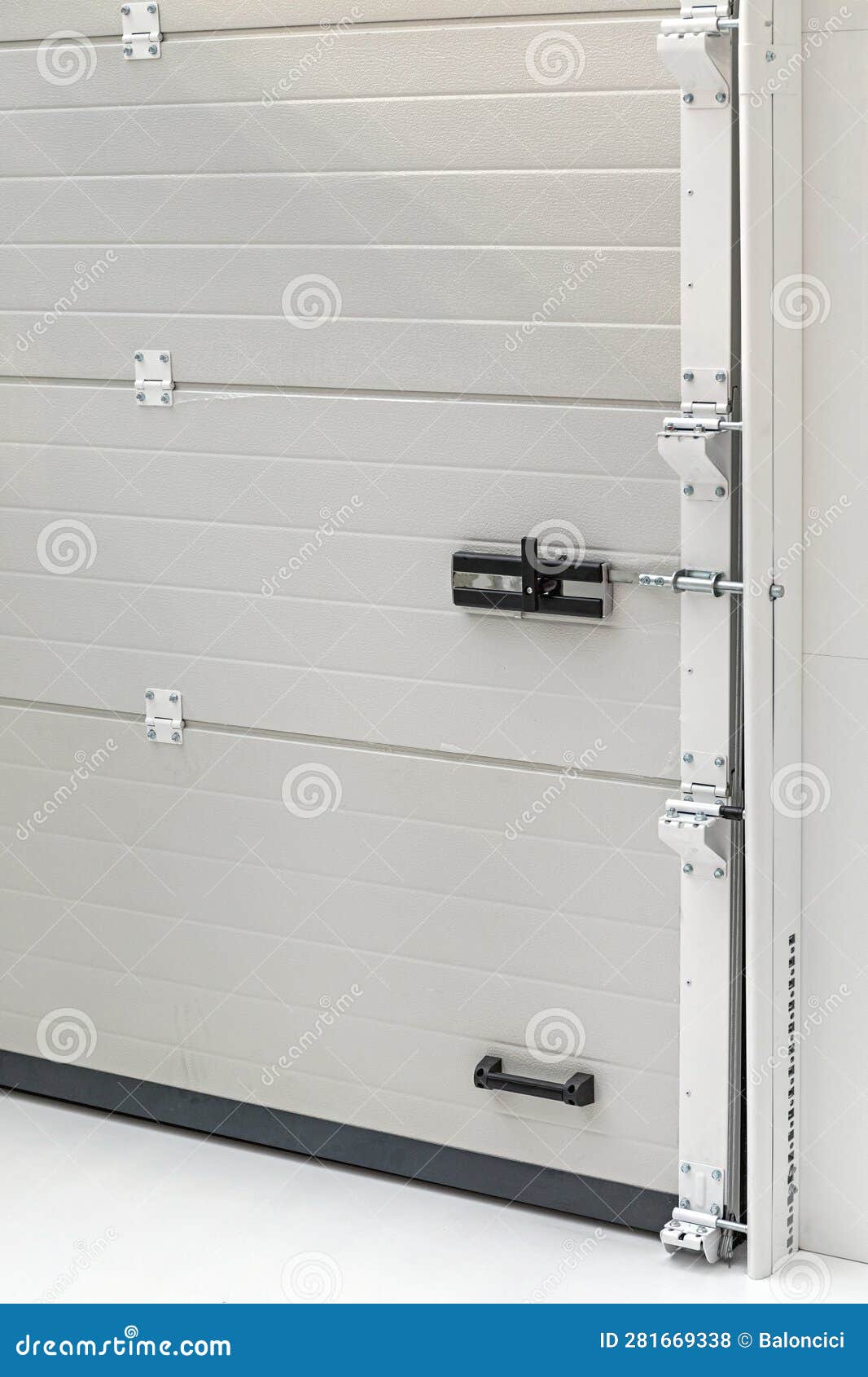 https://thumbs.dreamstime.com/z/cerradura-de-puerta-garaje-bloqueo-la-del-interior-vista-seguridad-en-el-hogar-281669338.jpg