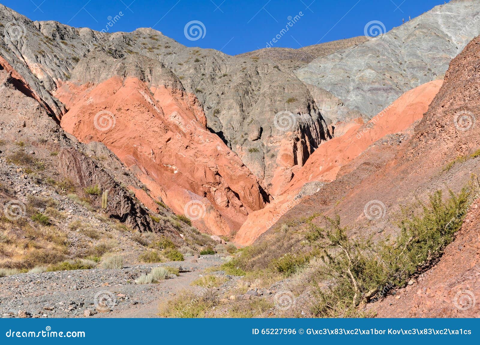 cerro de los siete colores, purnamarca, argentina