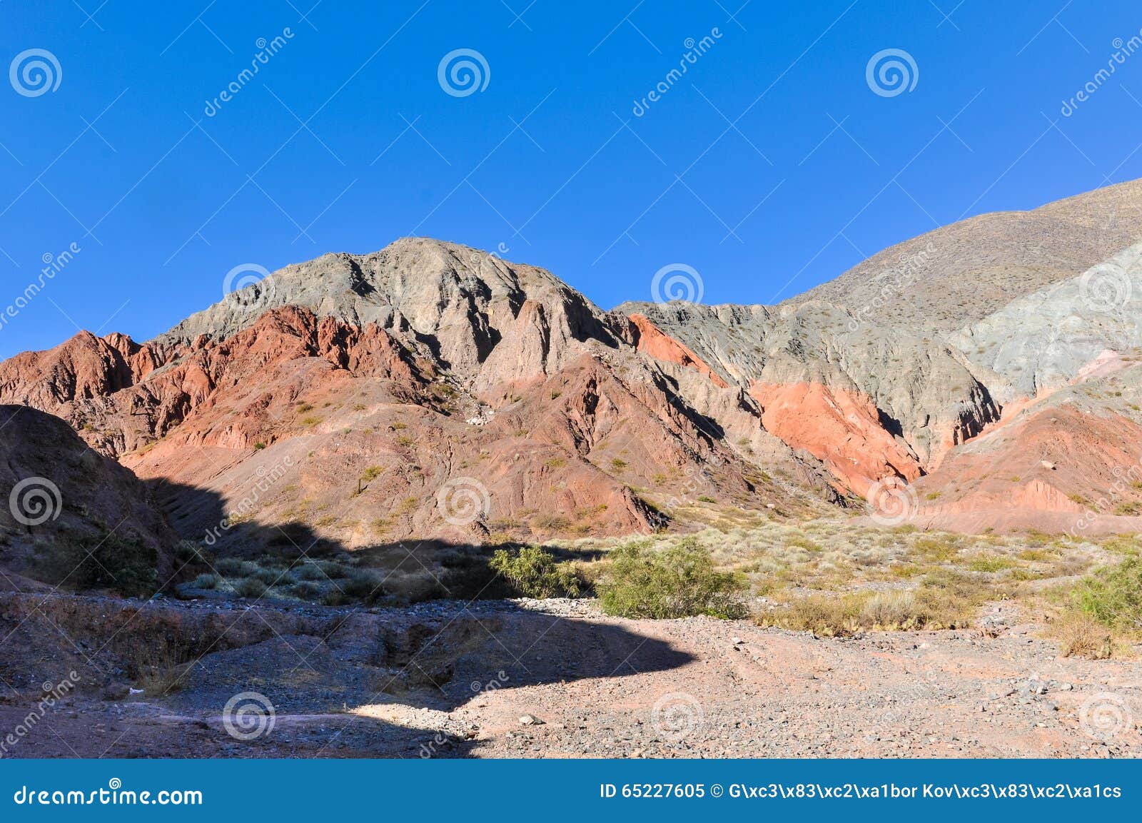 cerro de los siete colores, purnamarca, argentina