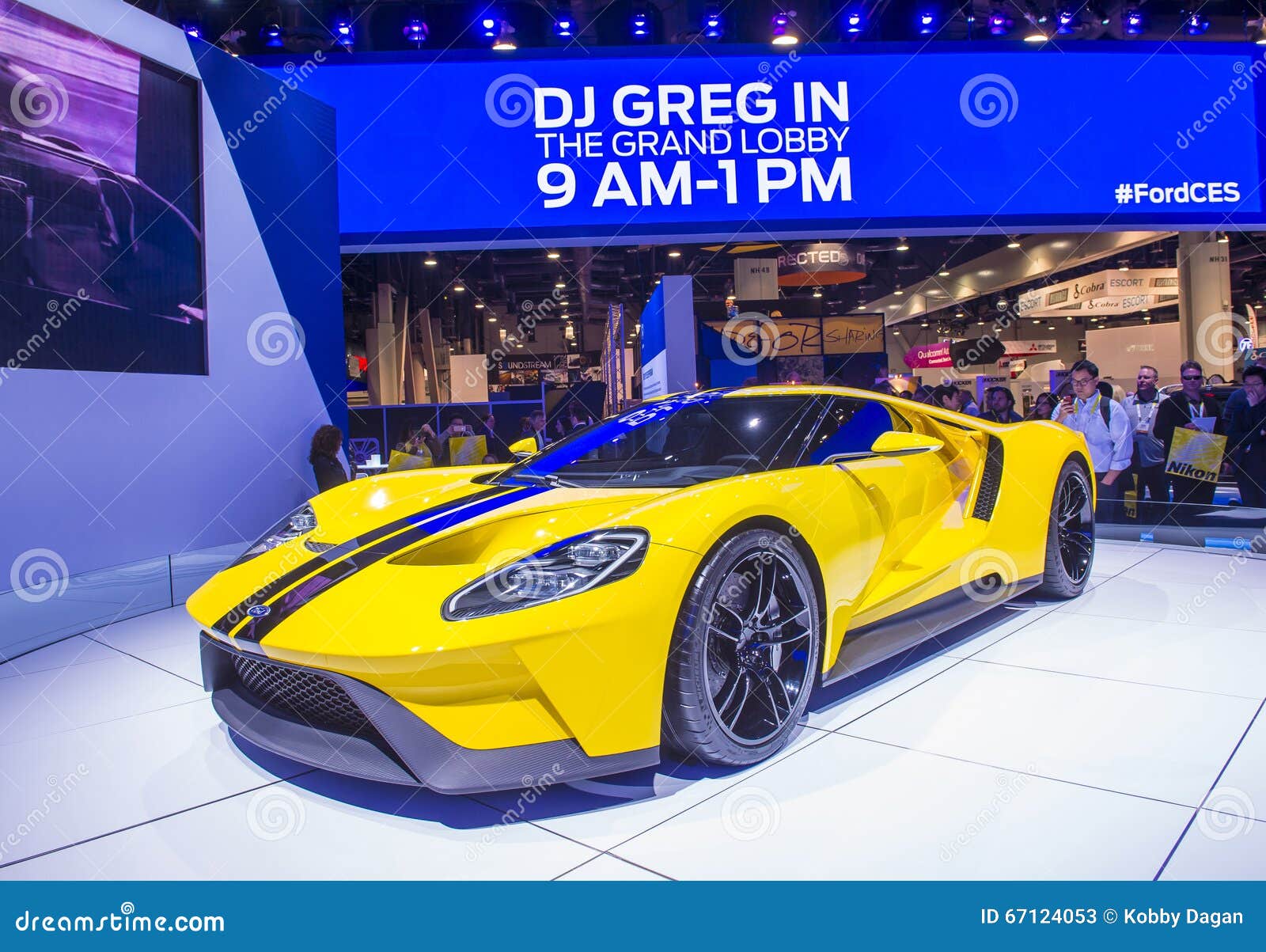 CES 2016. LAS VEGAS - 8 DE JANEIRO: Veículo de Ford GT na mostra de CES em Las Vegas, Navada, o 8 de janeiro de 2016 CES é a mostra principal dos produtos eletrónicos de consumo do mundo