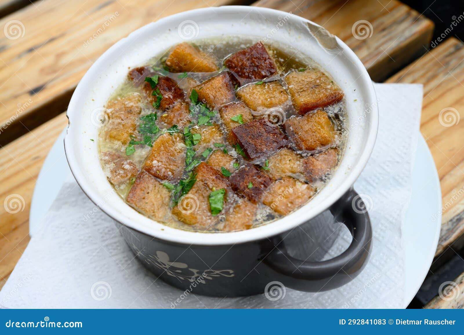 cesnecka czech garlic soup