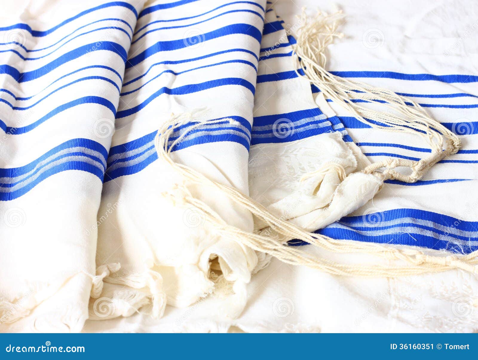 Châle De Prière - Tallit, Symbole Religieux Juif Image stock - Image du  tissu, priez: 36160351