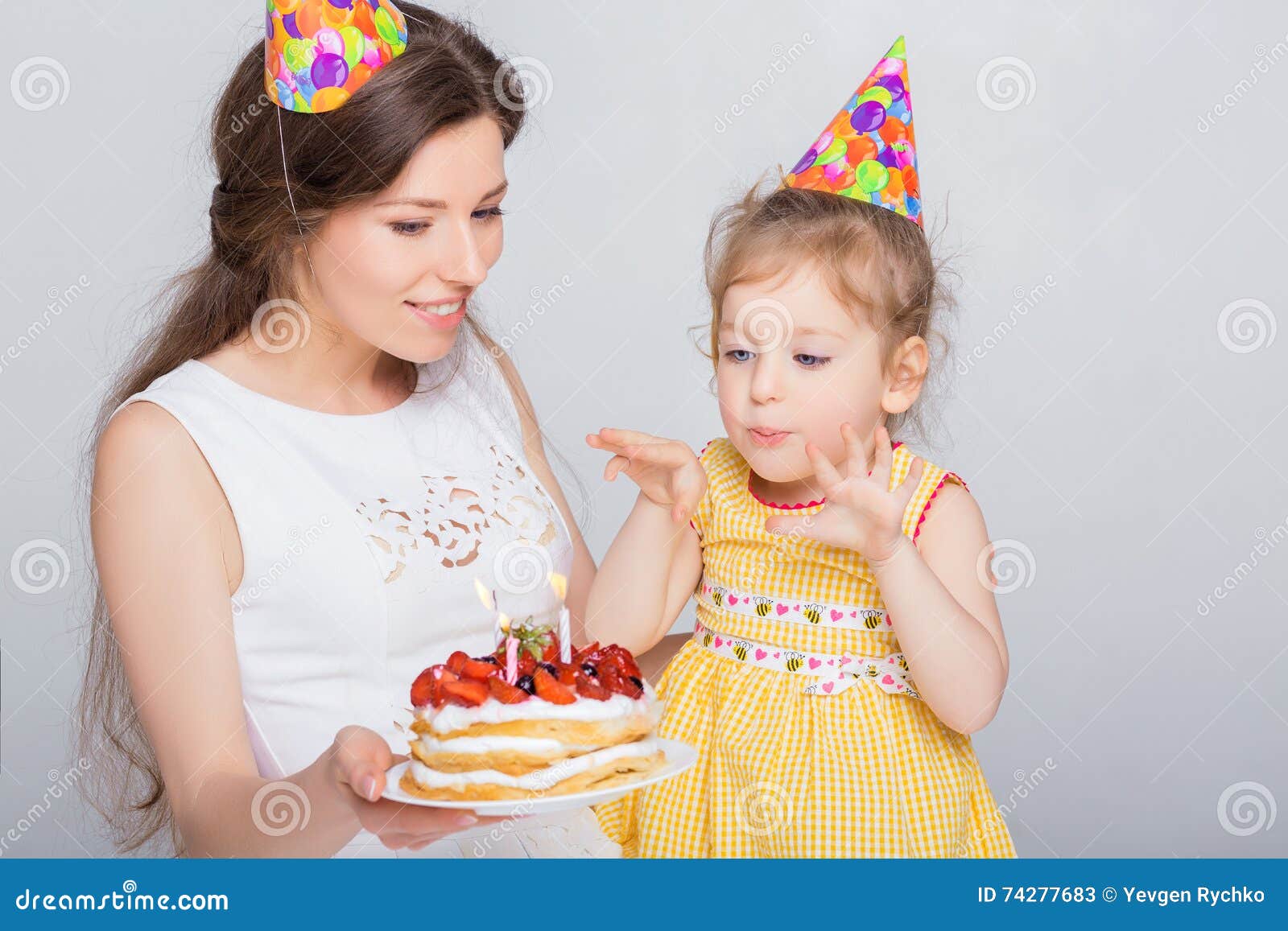 Cheri De Joyeux Anniversaire Image Stock Image Du Gosse People Cheri De Joyeux Anniversaire Image Stock Image Du Gosse People