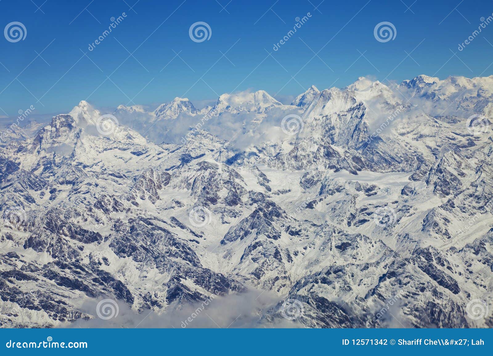 Chaîne De Montagne De Lhimalaya Dun Aéronef Photo Stock