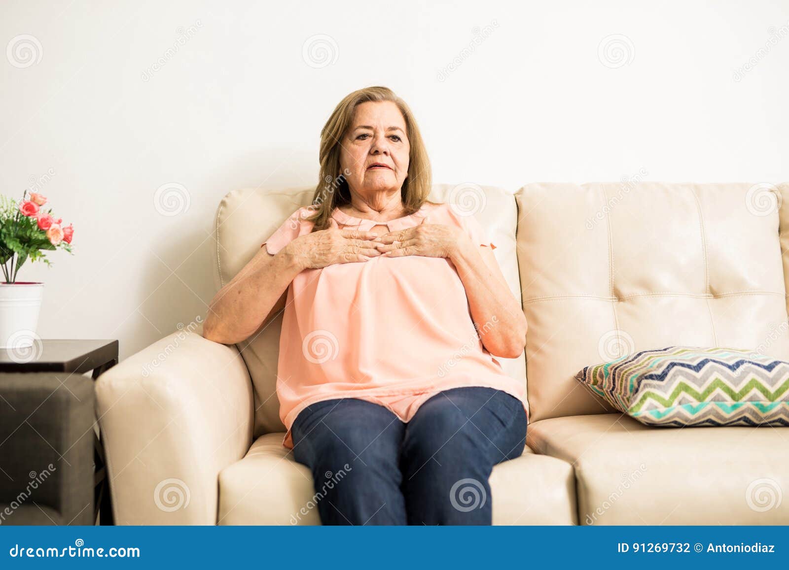 Chagrin D Amour De Souffrance De Femme Plus Agee Photo Stock Image Du Amour Chagrin Chagrin D Amour De Souffrance De Femme Plus Agee Photo Stock Image Du Amour Chagrin