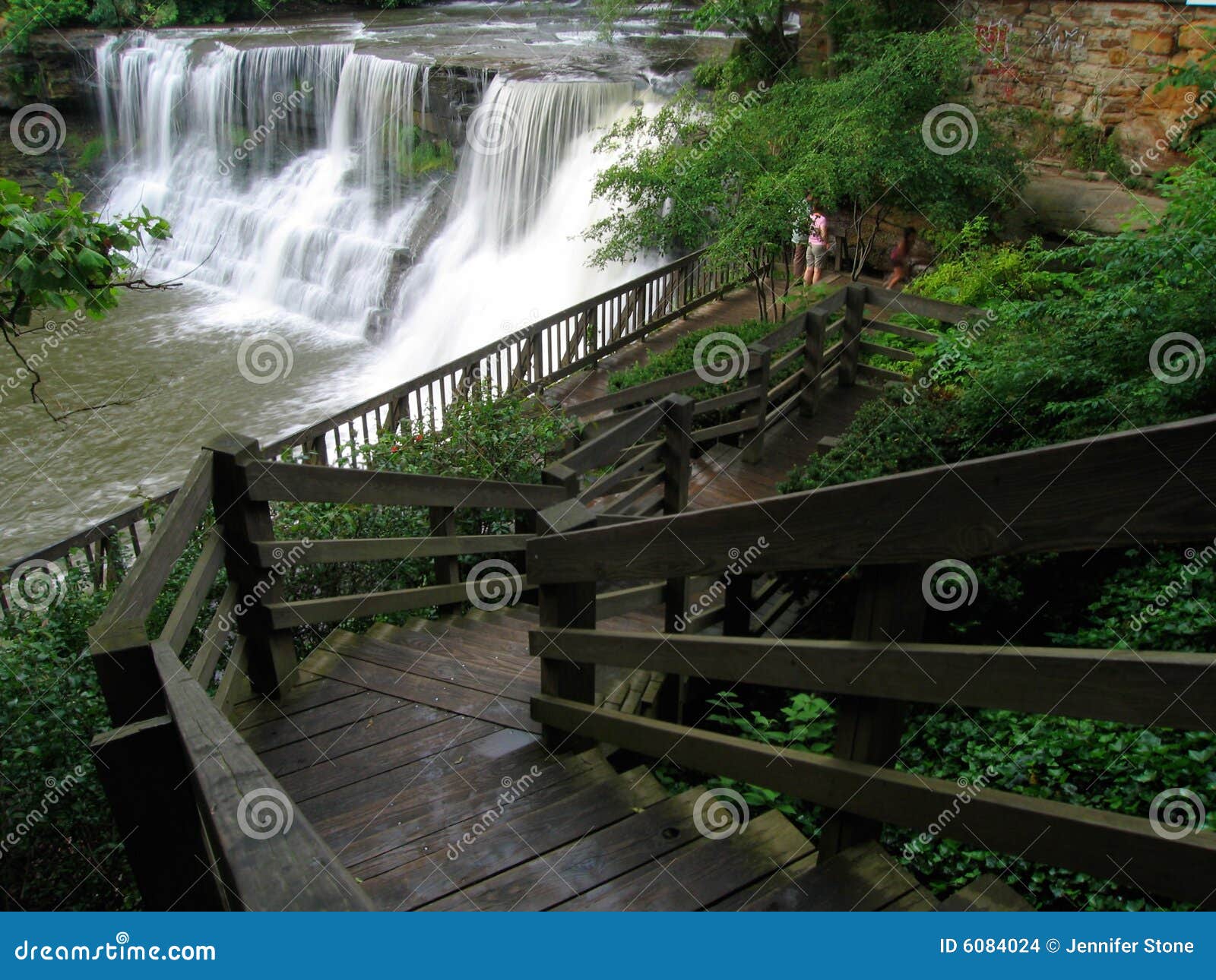 Chagrin Falls stock photo. Image of park, river, nature 6084024