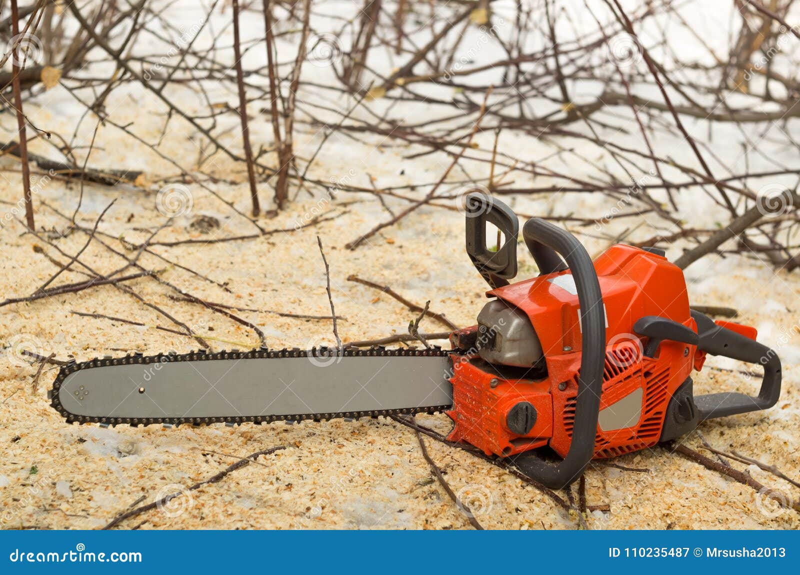 high limb manual chainsaw