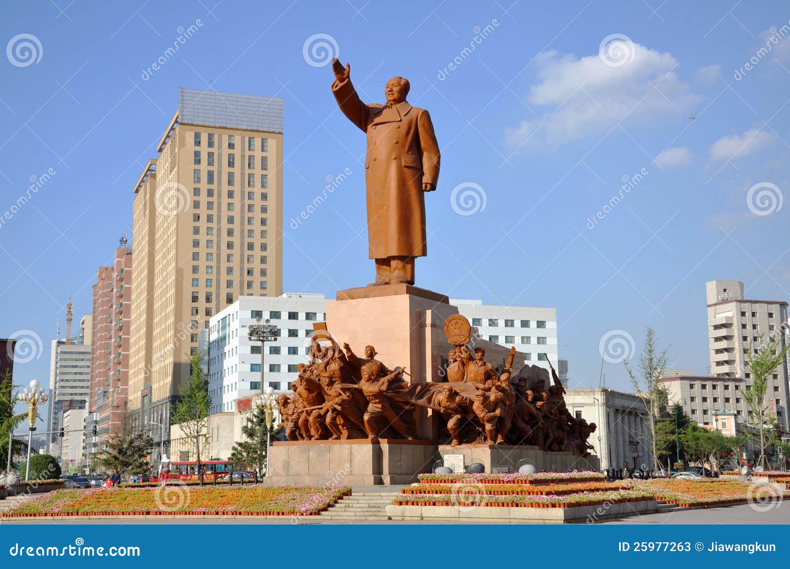 chairman mao statue, shenyang, china