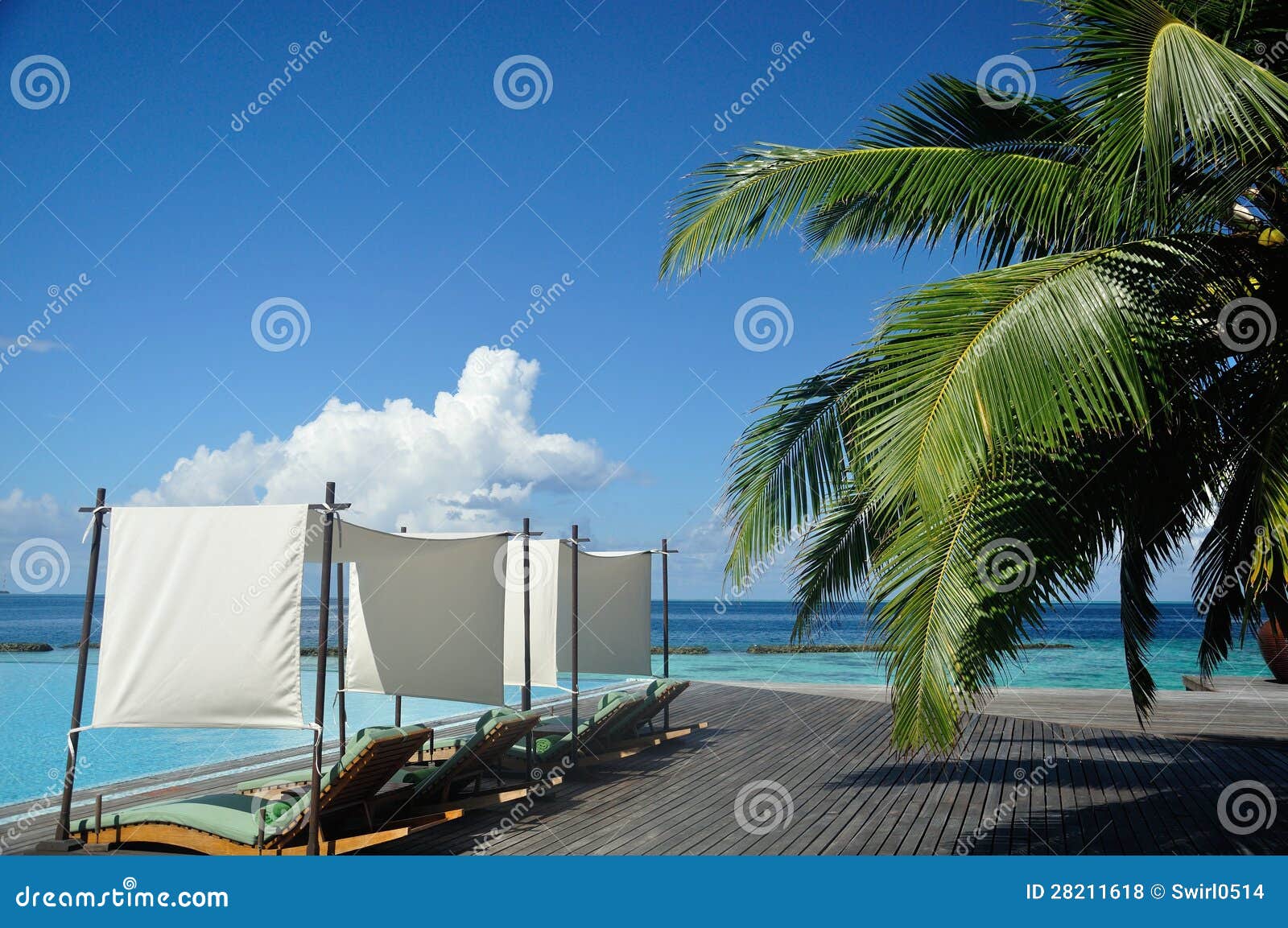 chaise longue in maldives