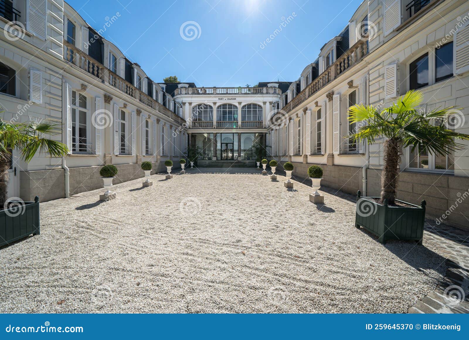 125 Moet Chandon Champagne House Epernay Stock Photos - Free