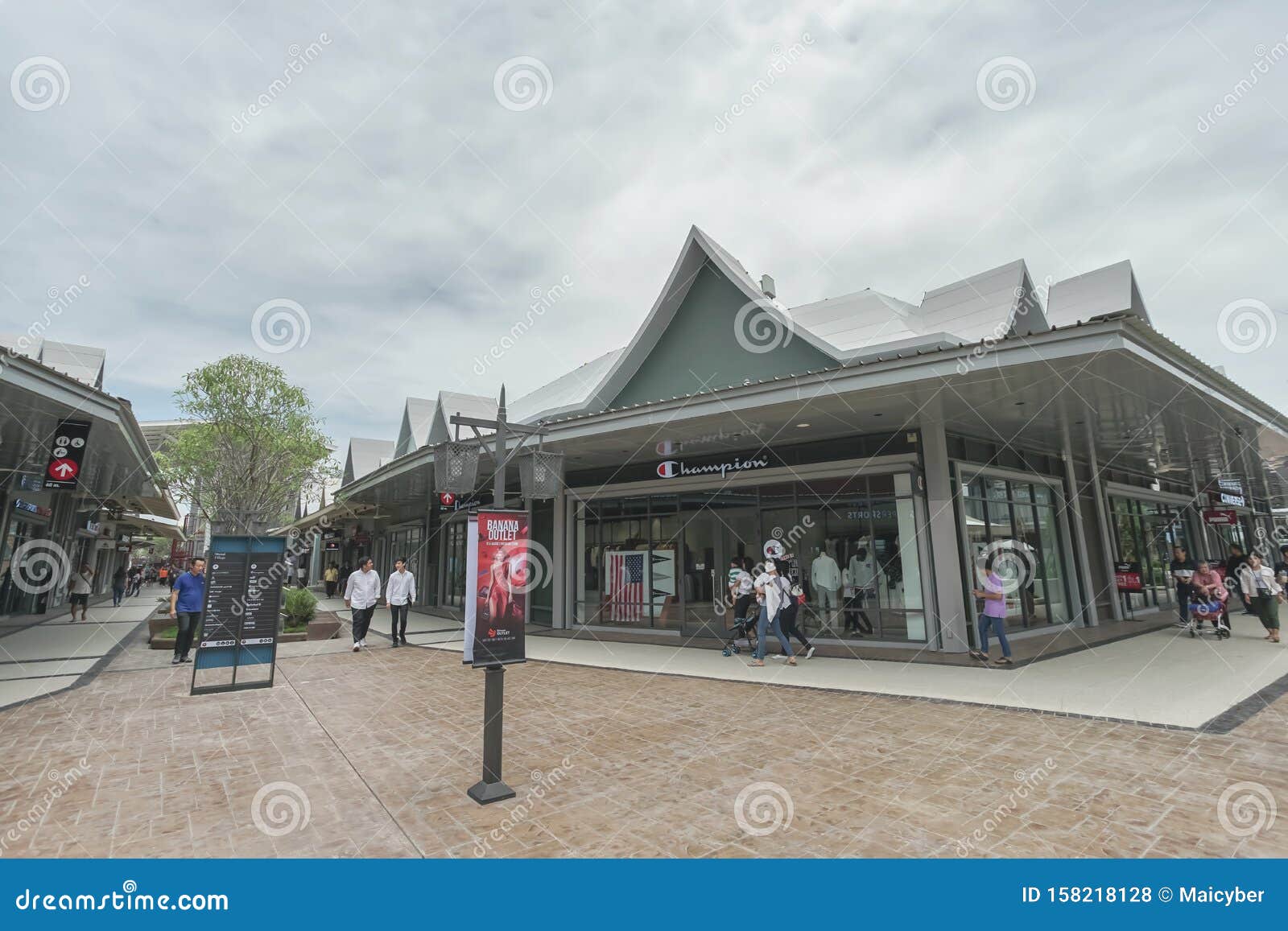 champion store outlet mall