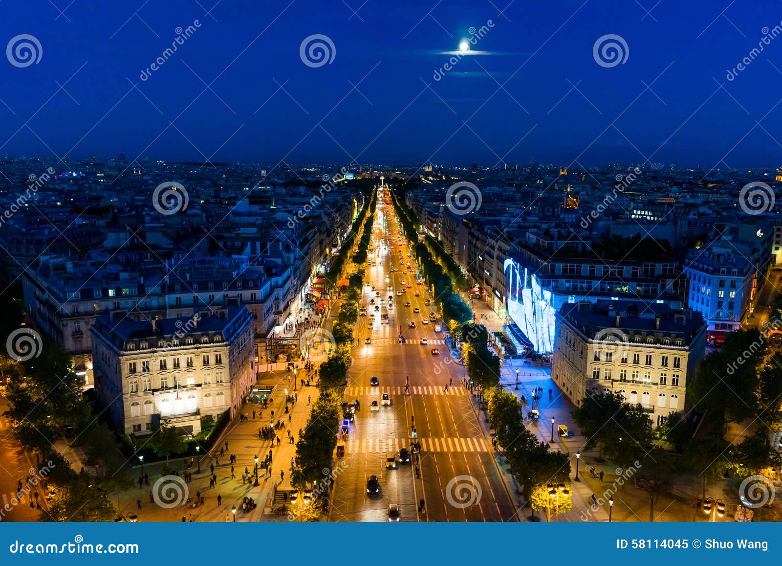 champs-elysees at sunset