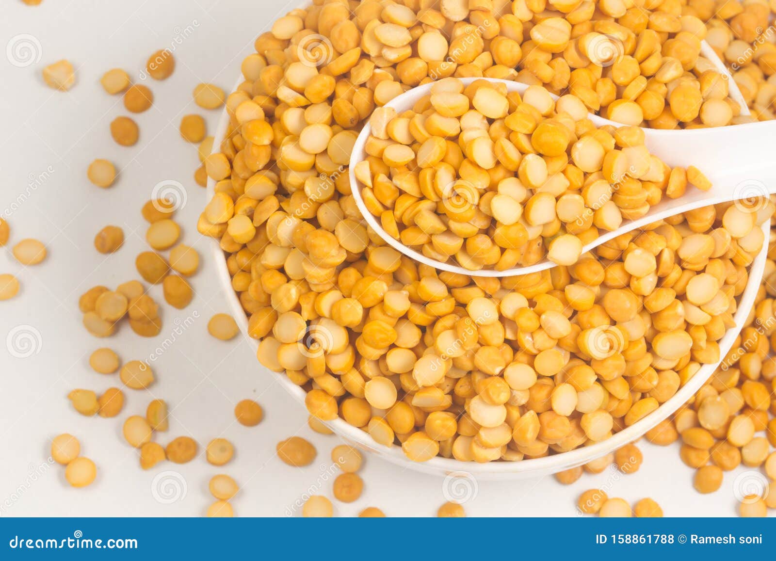 SPLIT CHICKPEAS stock photo. Image of chick, chana, chickpea 158861788