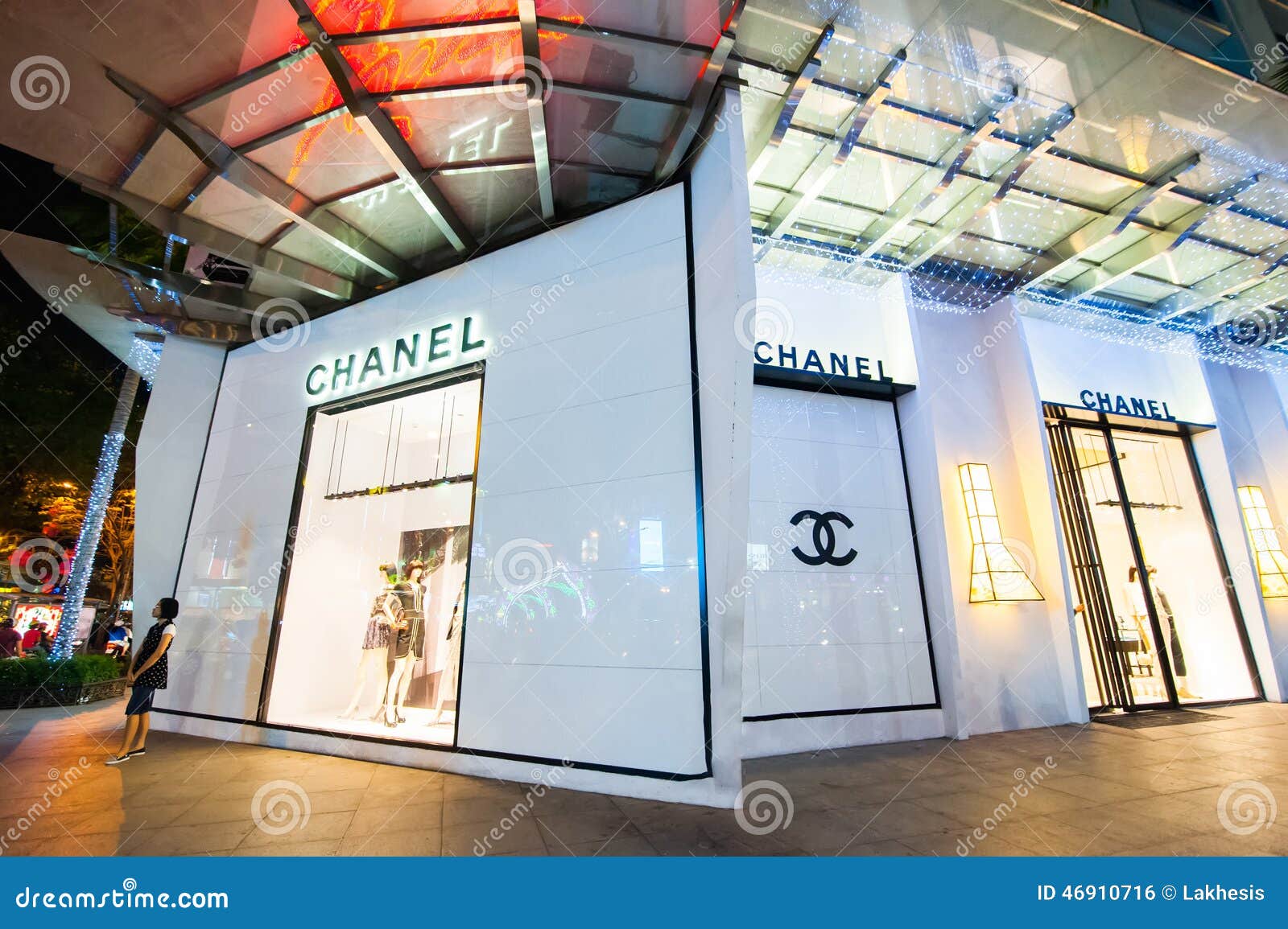 Chanel Boutique Display Window. Ho Chi Minh, Vietnam Editorial Photo -  Image of famous, glamour: 46910716