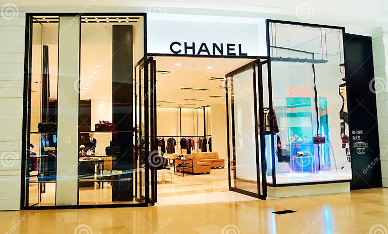 Chanel Fashion Store Boutique Shop Editorial Photo - Image of building ...