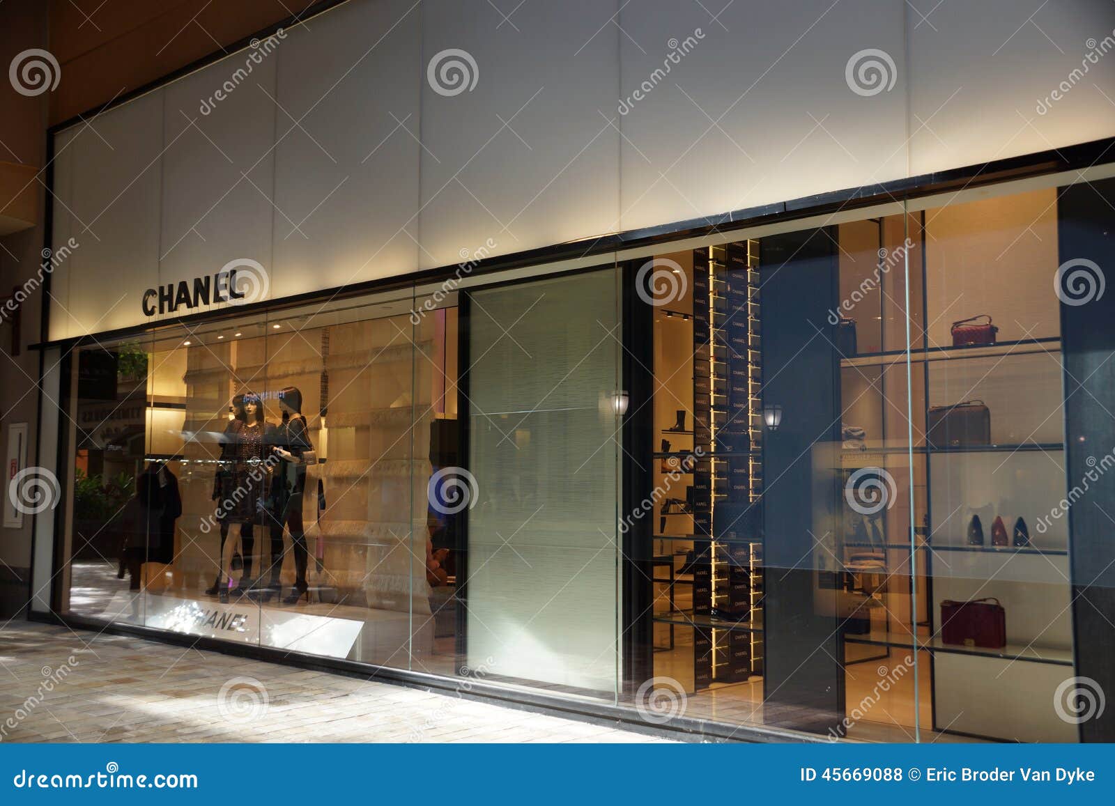 Chanel Store at the Ala Moana Center Editorial Stock Photo - Image