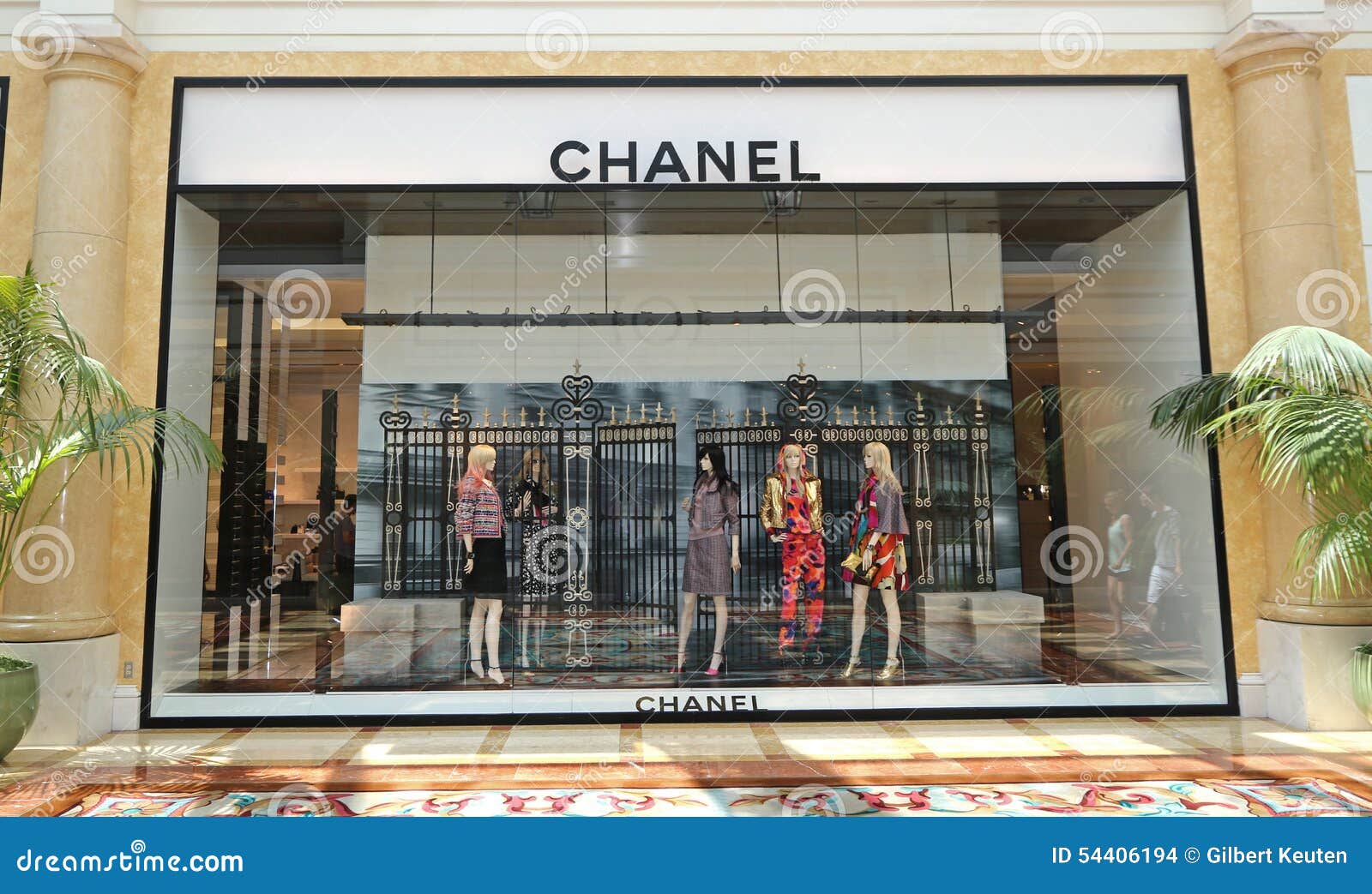 Chanel store front editorial stock image. Image of vegas - 54406194