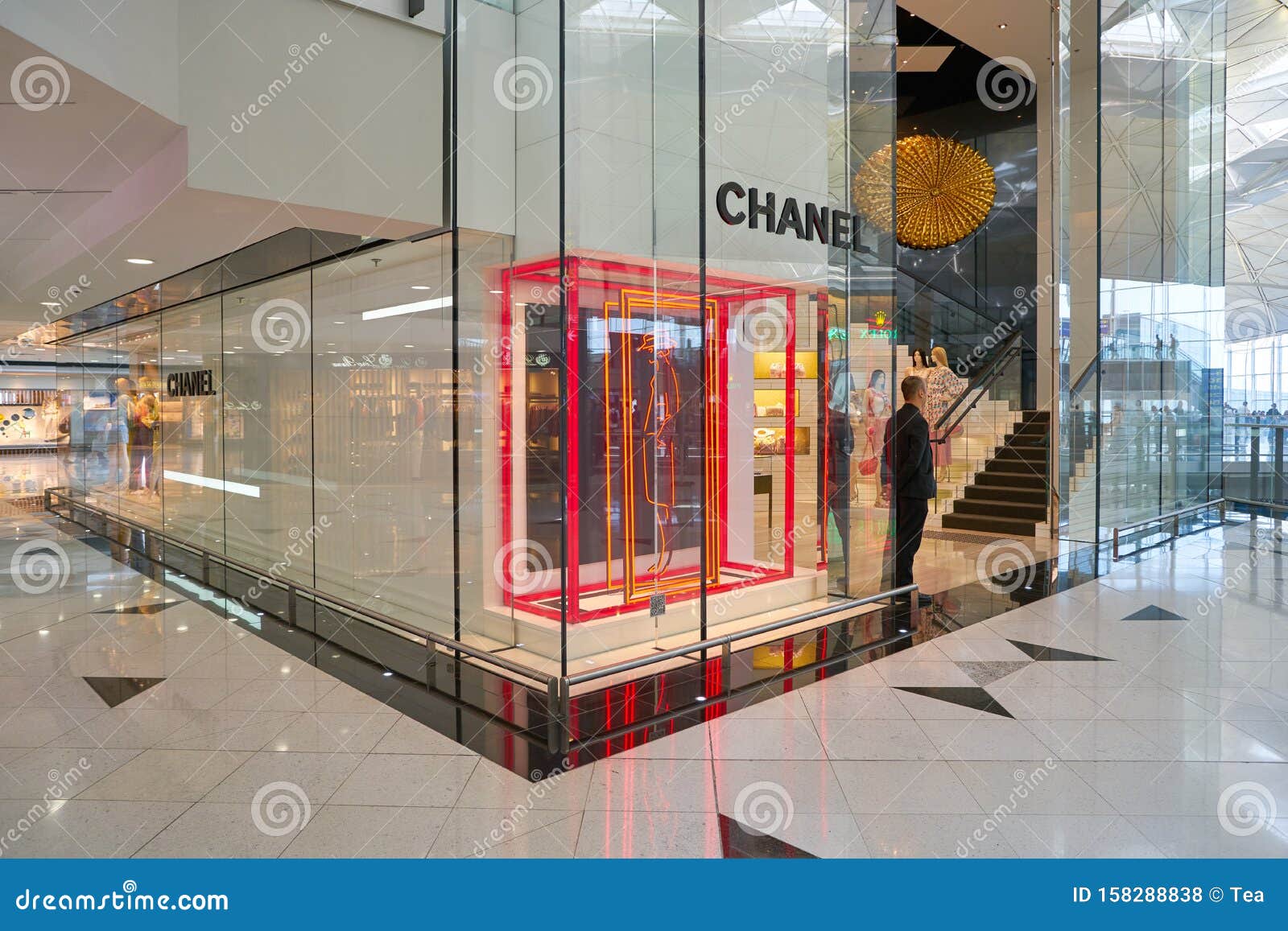 Chanel opens new twostorey boutique at Hong Kong International Airport   The Moodie Davitt Report The Moodie Davitt Report