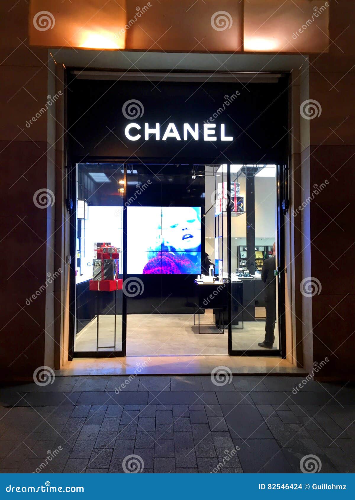 Chanel store Paris editorial stock image. Image of elysee - 82546424