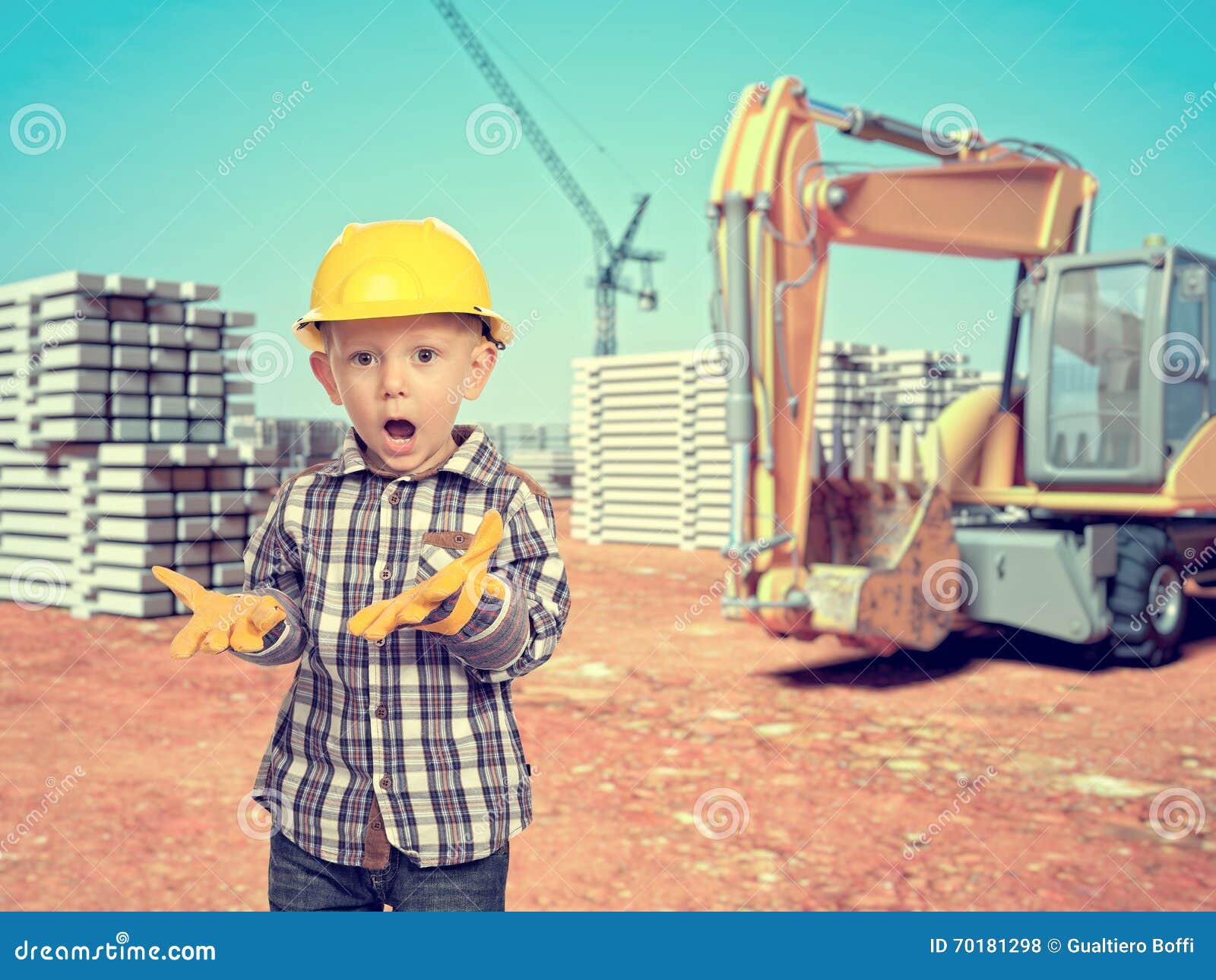 Chantier D'enfant Et De Construction Photo stock - Image du amusement,  extérieur: 70181298