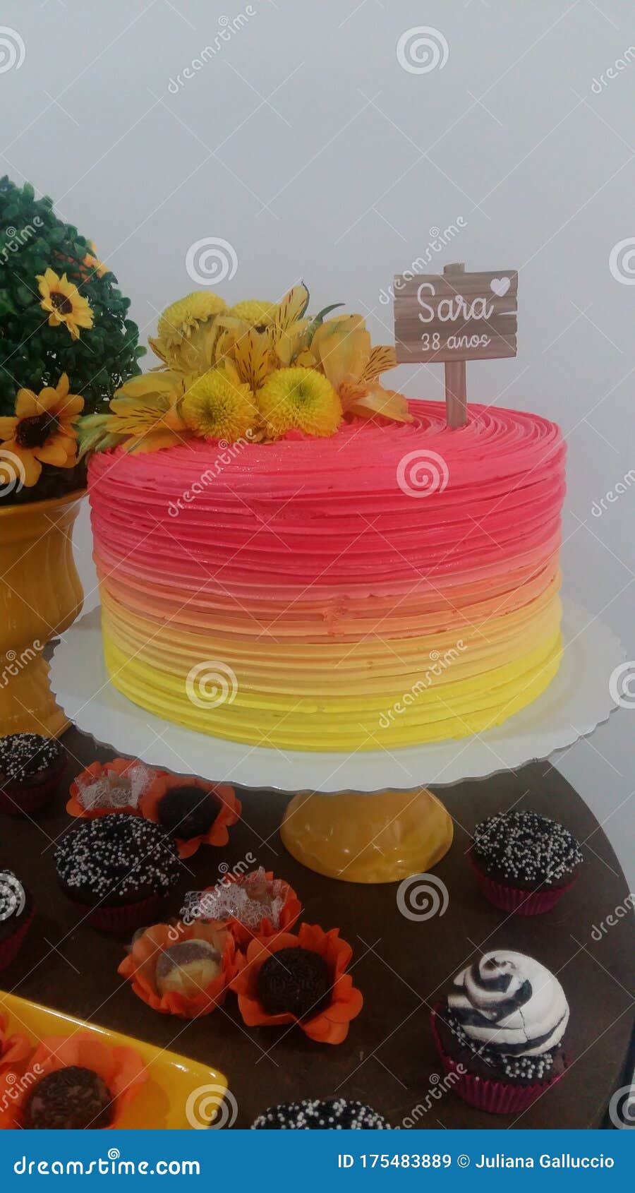 Chantilly cake bakery stock image. Image of chantilly 175483889