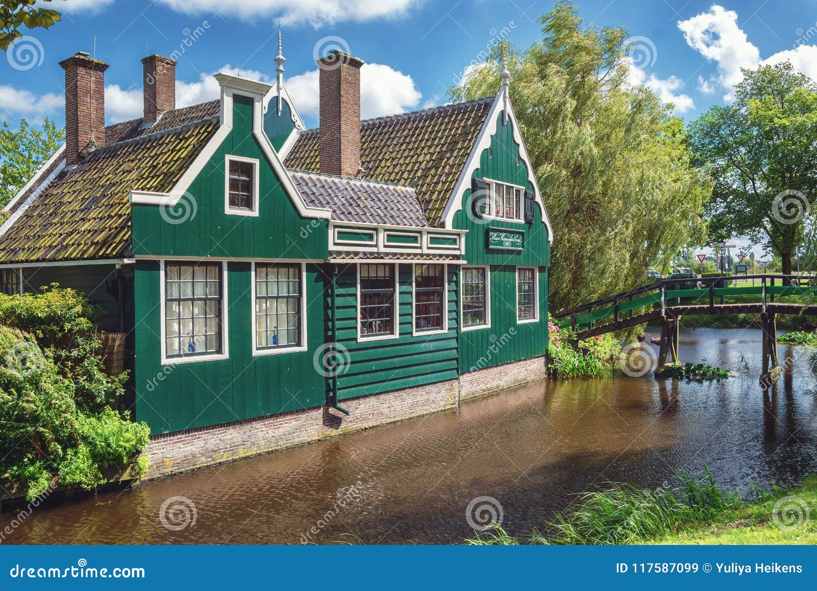 Characteristic Green Zaans House on the Zaanse Schans Editorial Stock ...