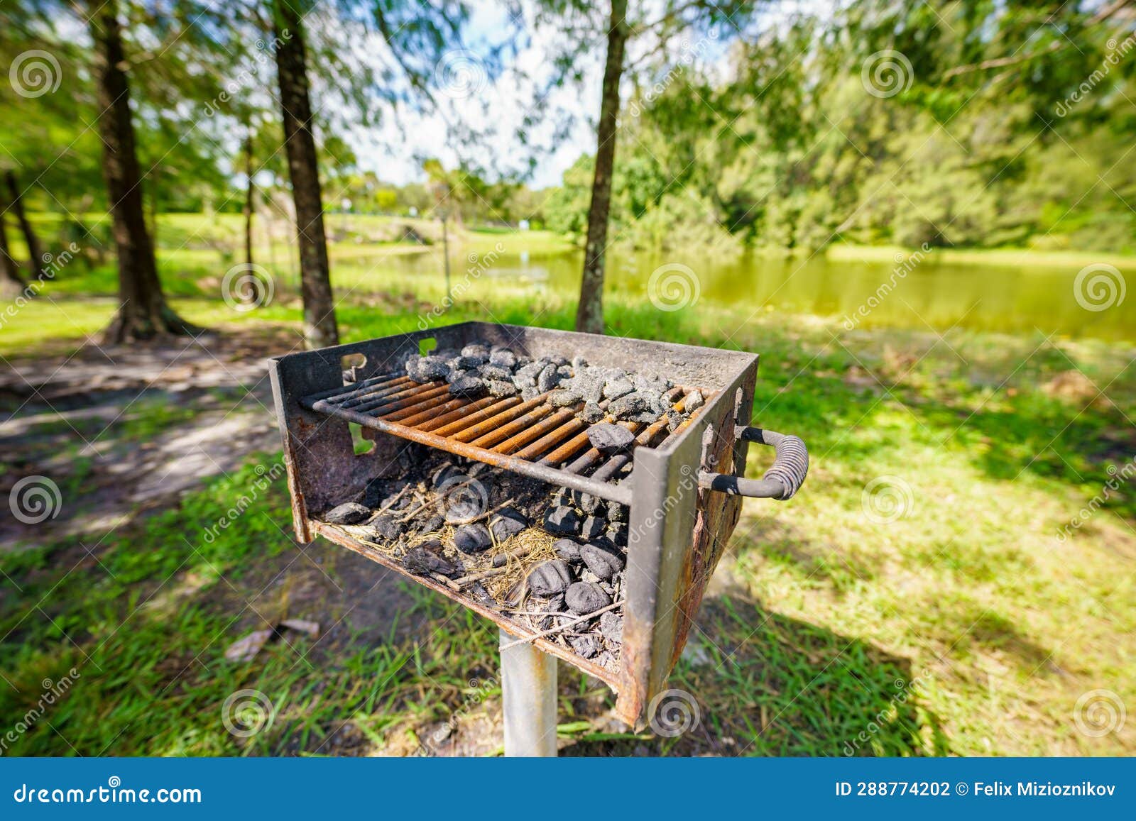 Public BBQ Grills: Parks to Barbecue in Boston, MA - Urbnparks.com
