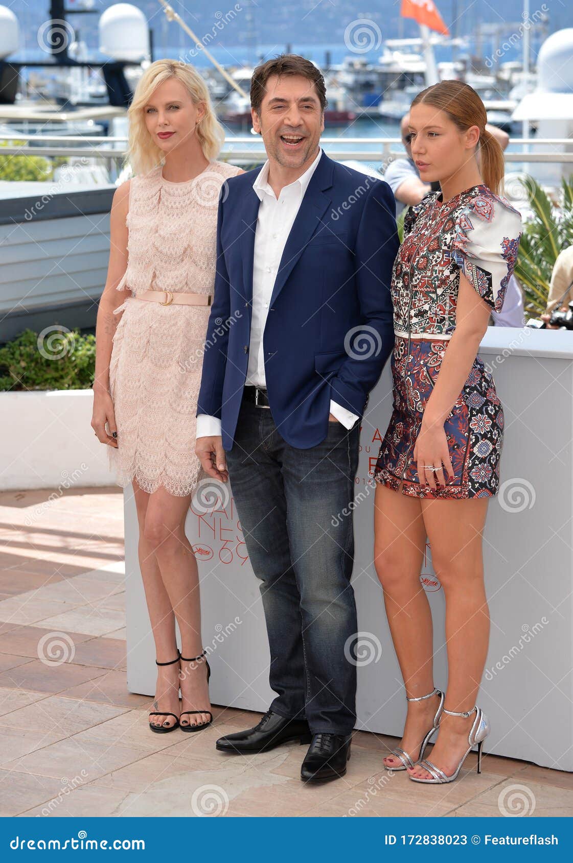 Charlize Theron Javier Bardem Adele Exarchopoulos Editorial Stock Photo Image Of Film Celebrities 172838023 Theron followed this with appearances as a hitwoman in 2 days in the valley. https www dreamstime com charlize theron javier bardem adele exarchopoulos cannes france may actors photocall last face th festival de image172838023