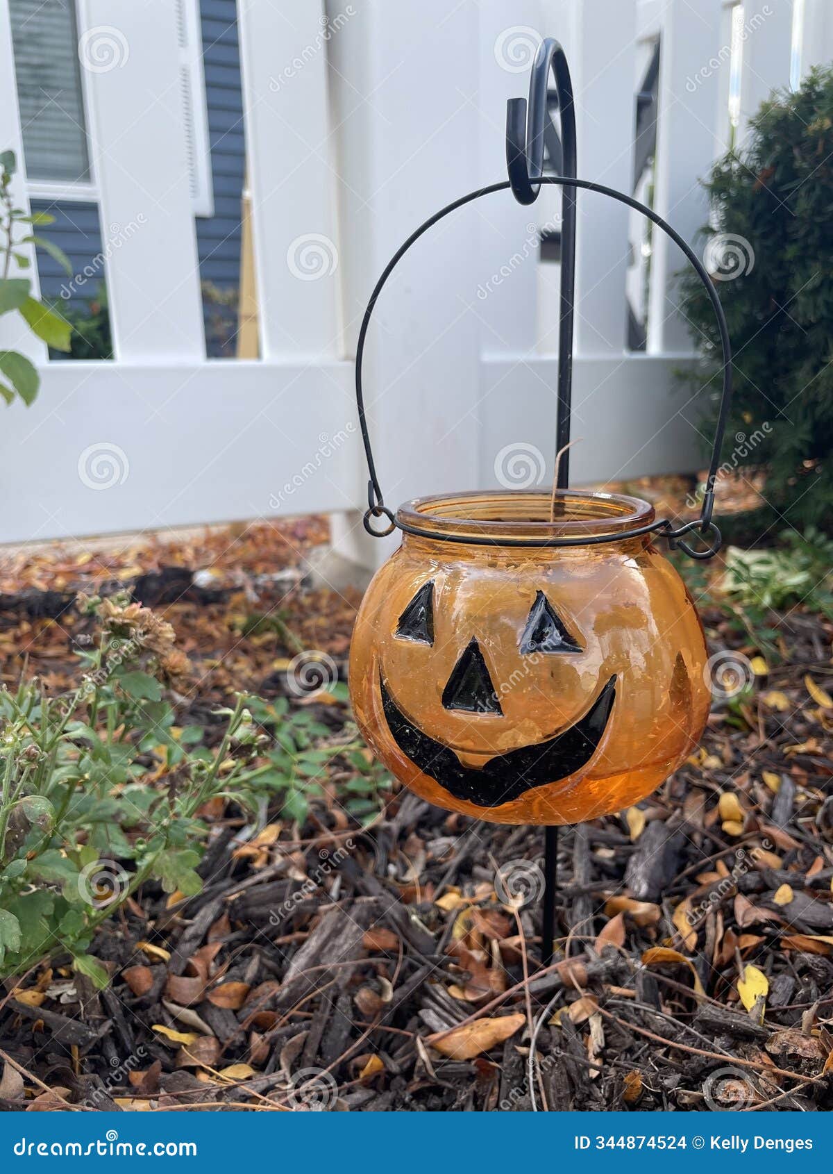 charming jack-o'-lantern glow