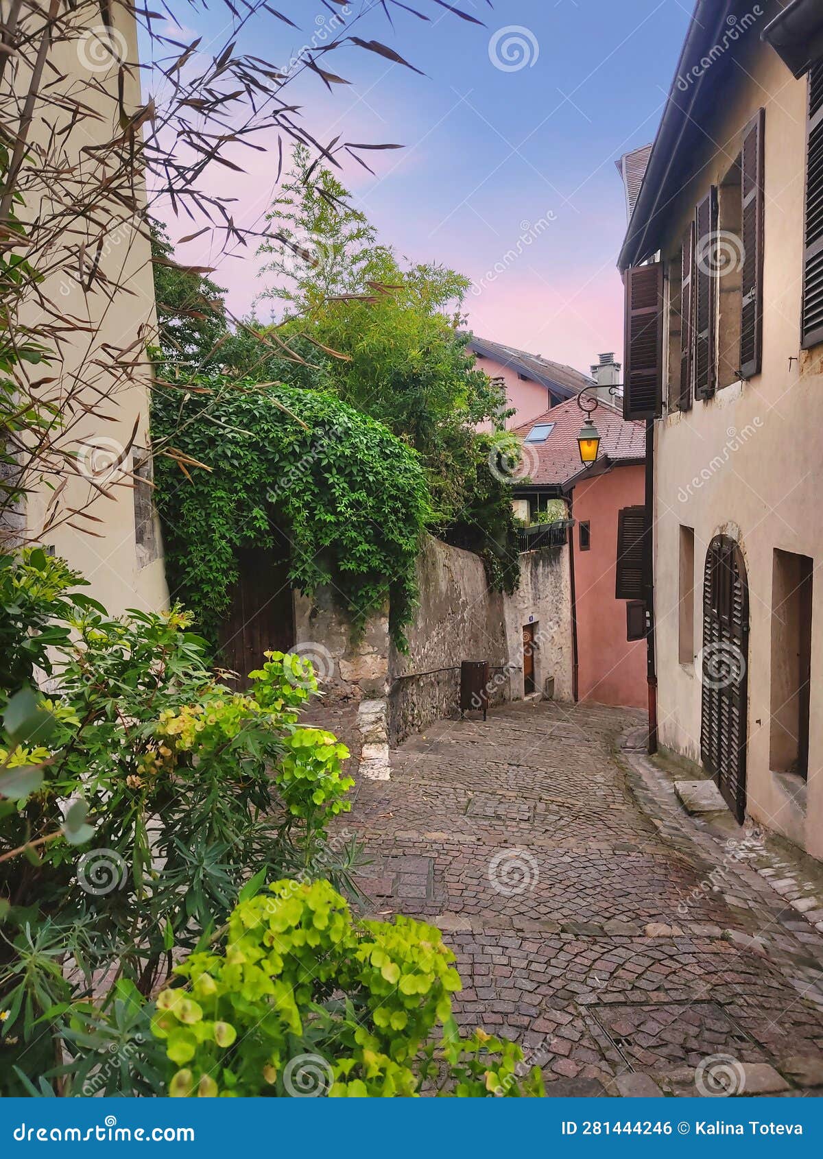 charming towns. picturesque alleys of annecy.