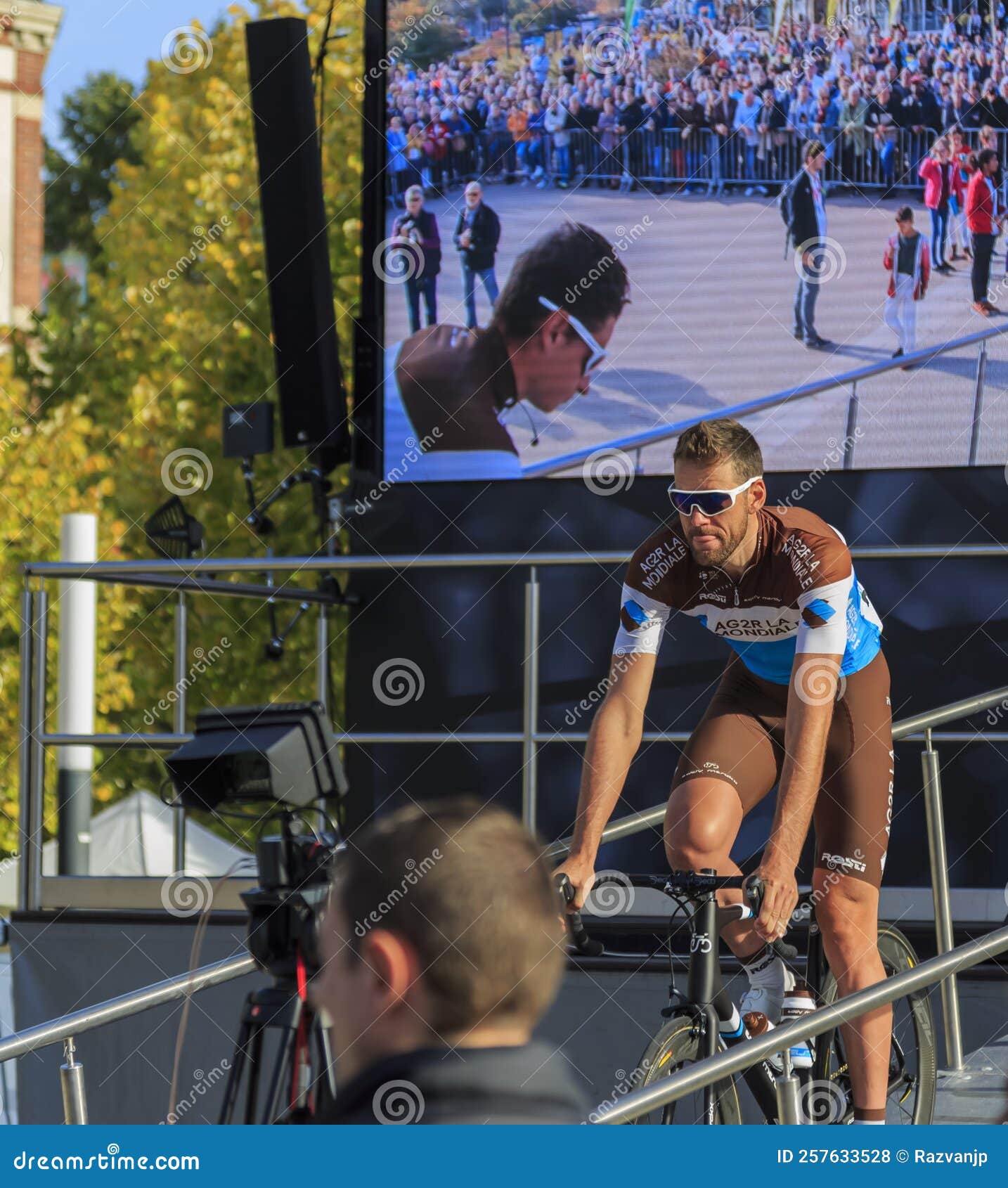 The Cyclist Stijn Vandenbergh - Paris-Tours 2019 Editorial Stock Photo ...
