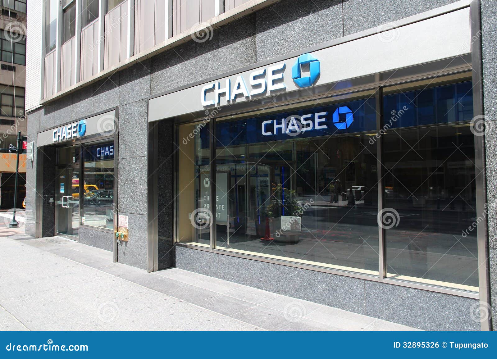 Chase Bank editorial photo. Image of corporate, banking ...