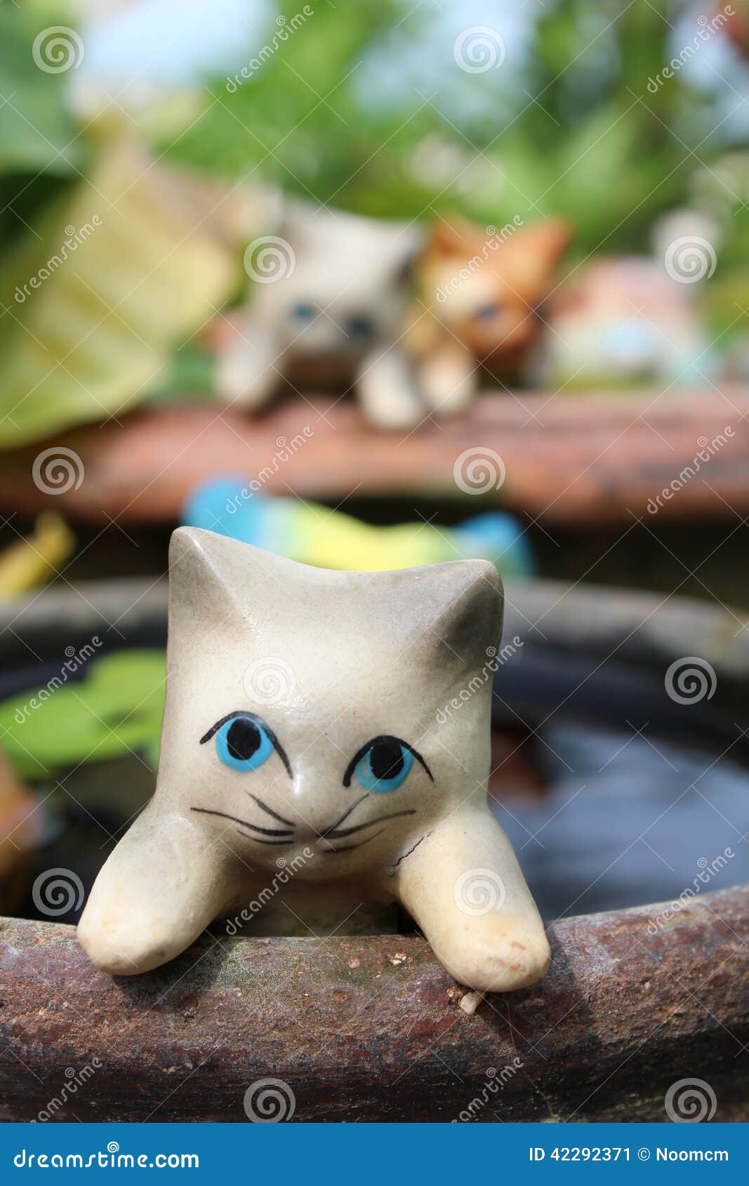 Chat De Poterie De Terre Image Stock Image Du Chat Terre
