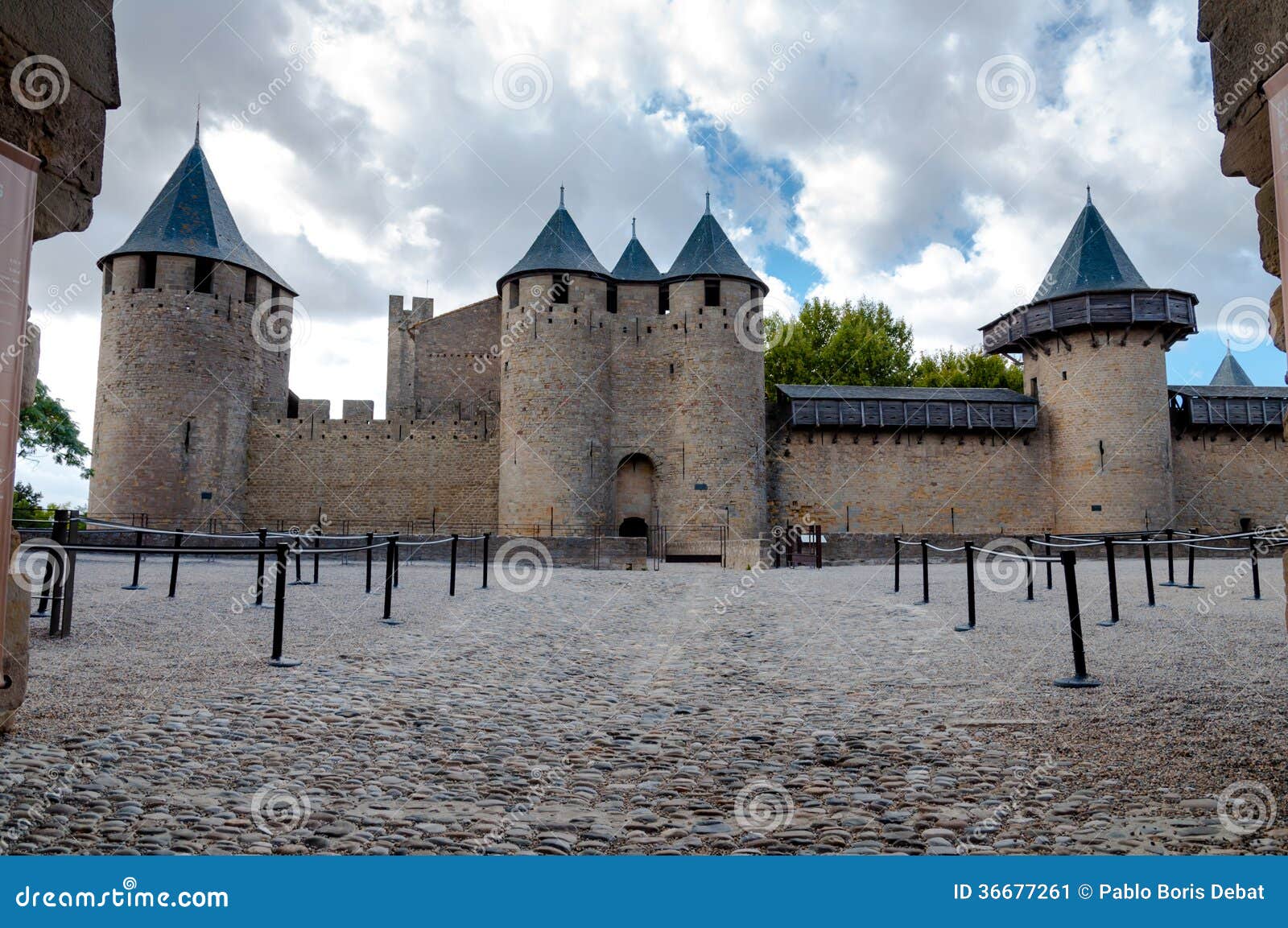 chateaux de la cite fachade entrance at carcassonne