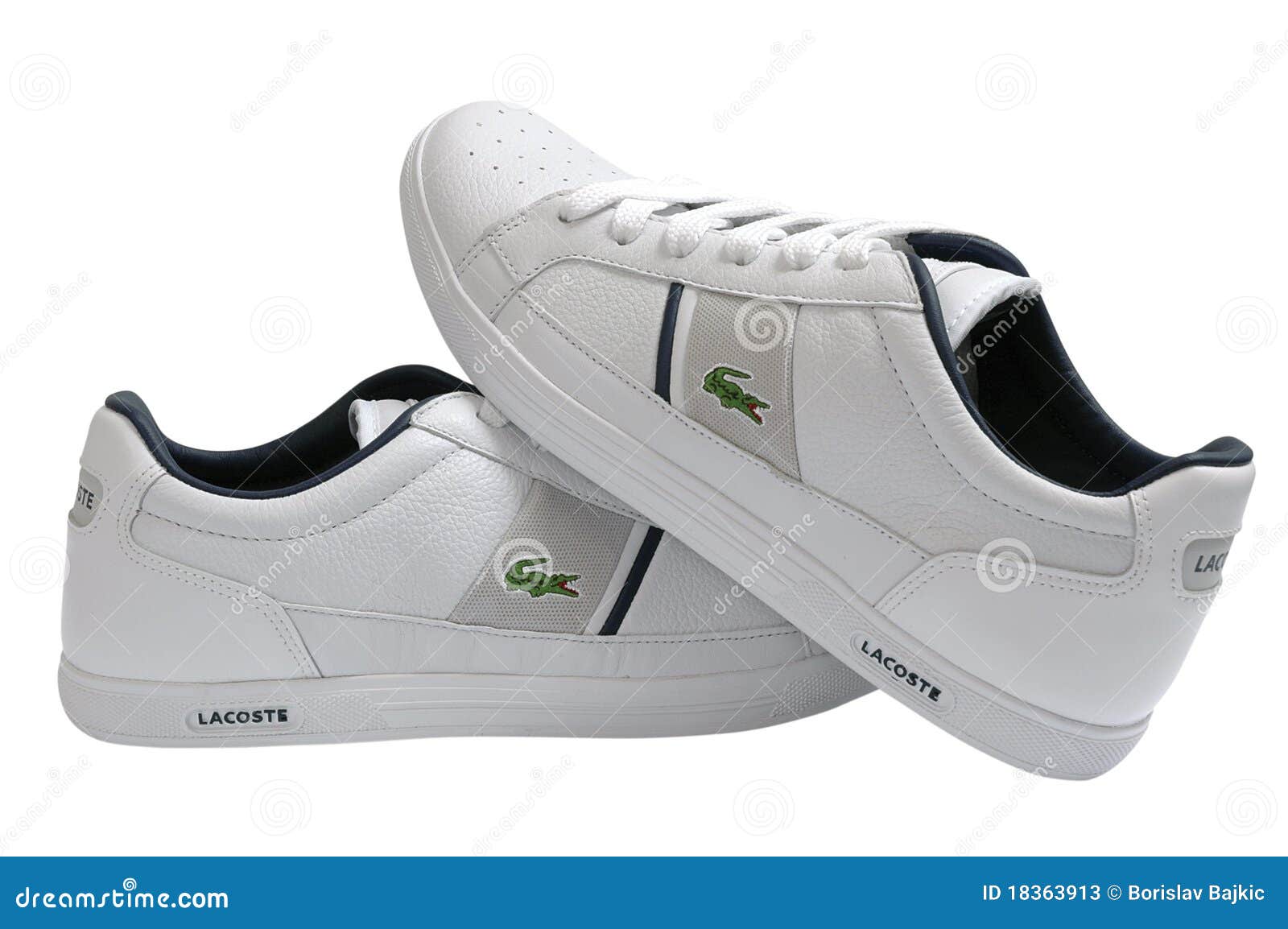 chaussures sport lacoste