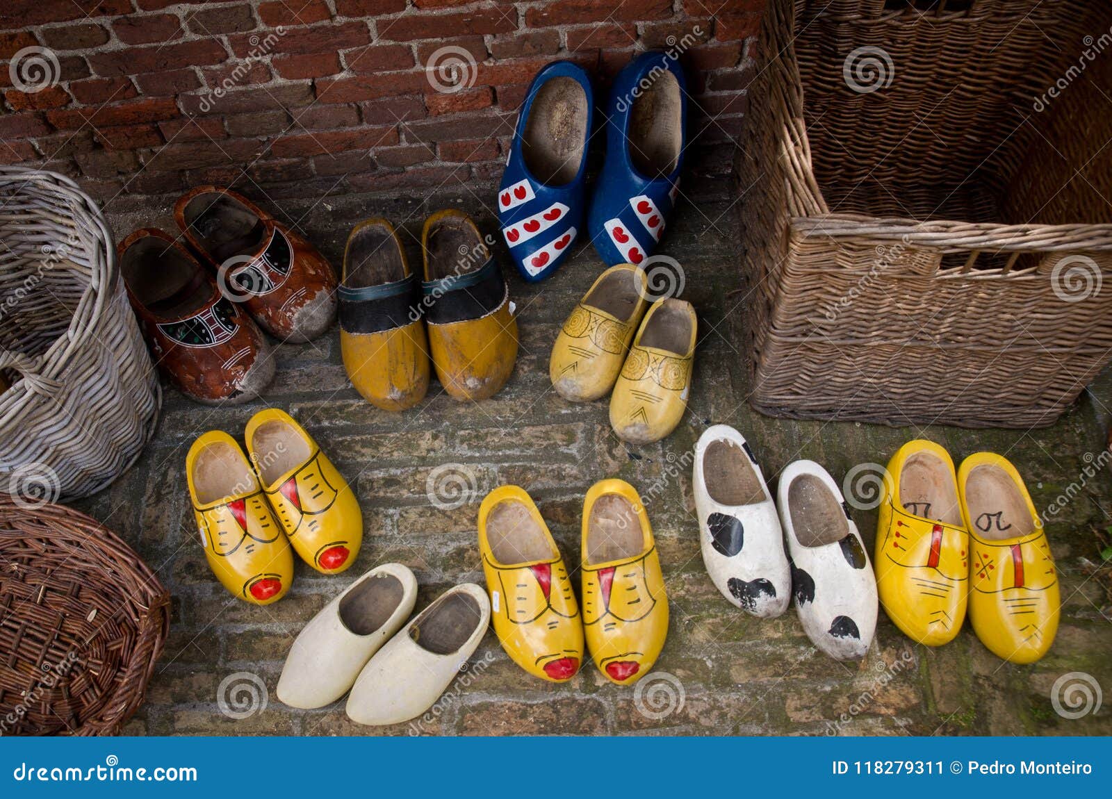Chaussures En Bois Hollandaises Image stock Image du europe, entraves