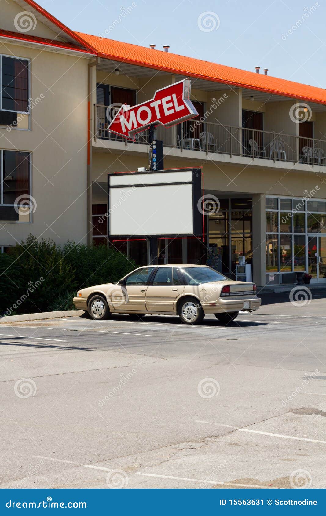 cheap motel & old style sign