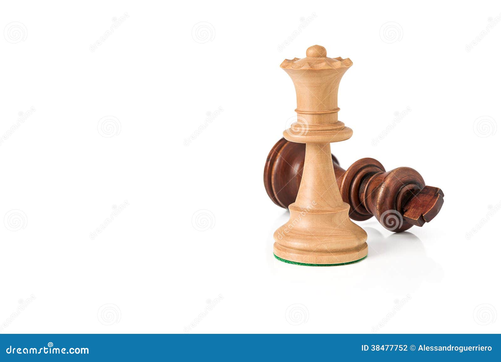 Checkmate white chess defeats black king 26565272 PNG