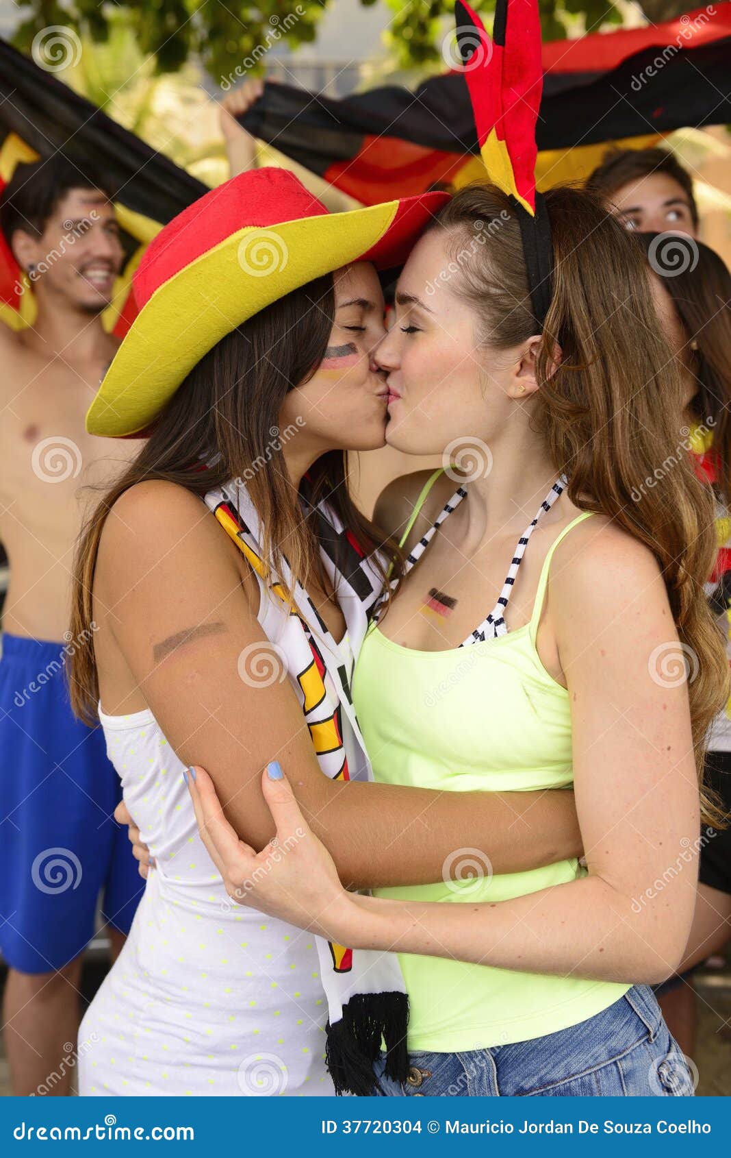 Lesbians Kiss Each Other