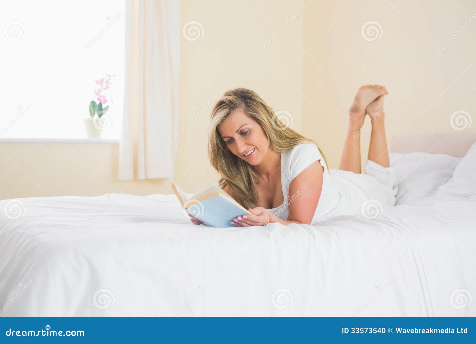 bed blonde in mature Bed blonde in mature