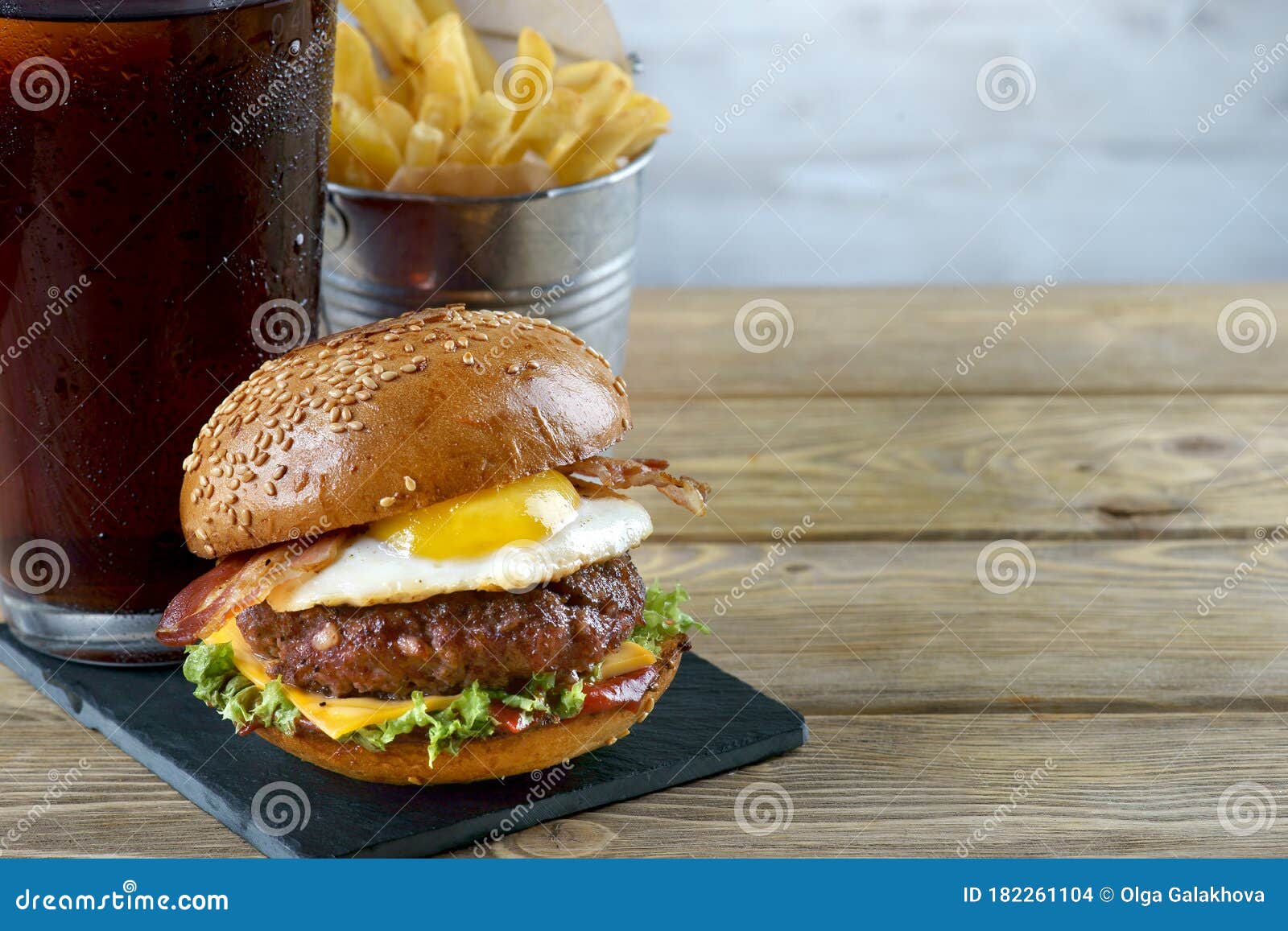 Cheeseburger with Egg and Bacon Stock Photo - Image of hamburger