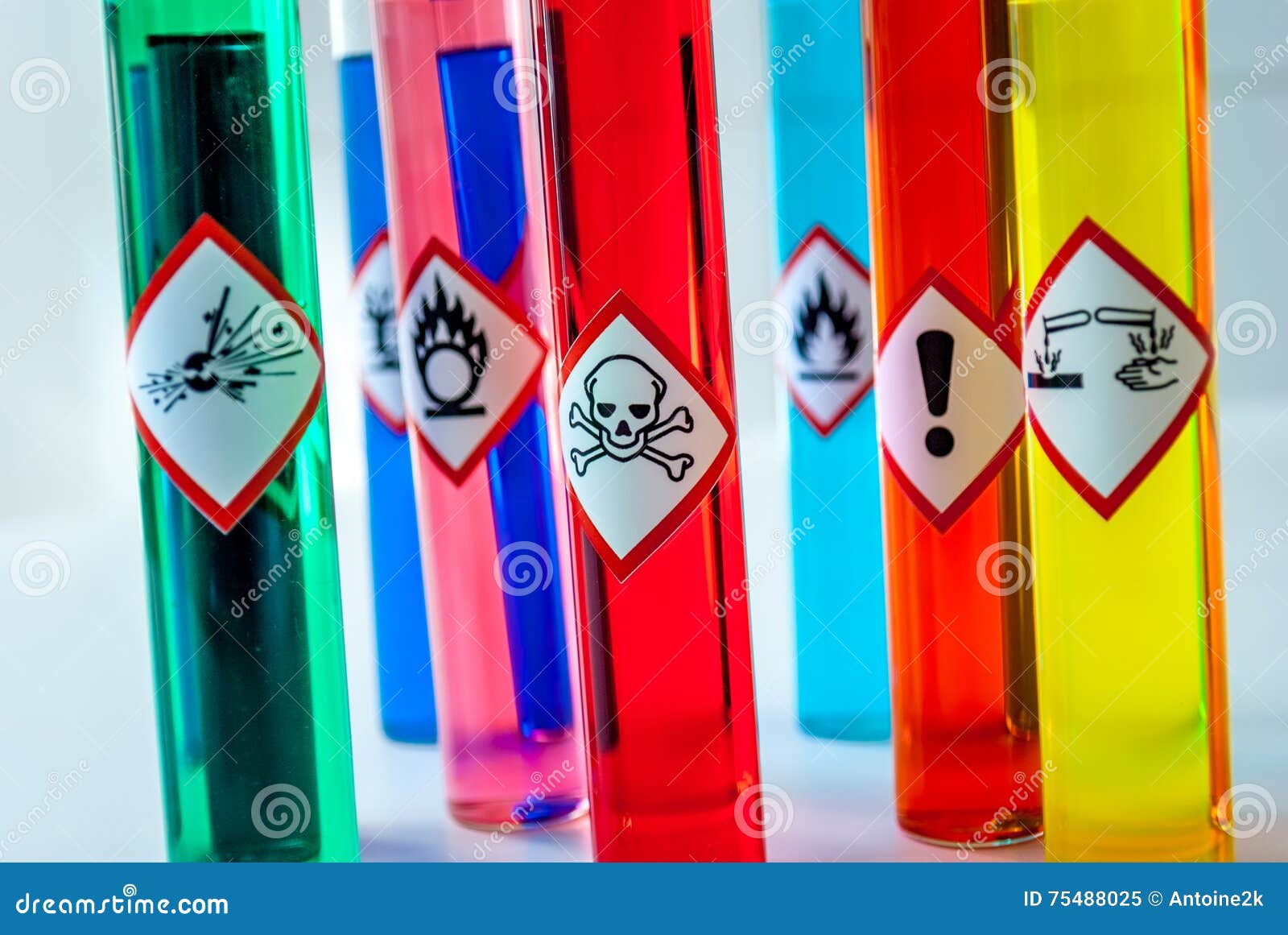 chemical toxic pictogram