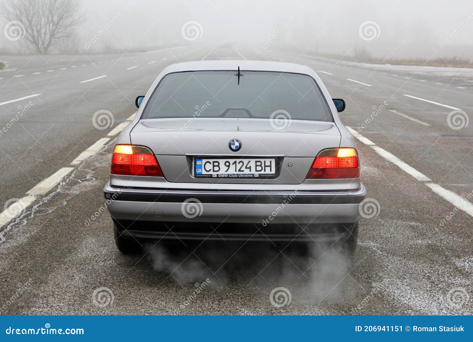 Chernigov Ukraine January 6 21 Old Car Bmw 7 Series 8 On The Road Against A Background Of Fog Gloomy Weather Bmw And Editorial Photo Image Of Gearshift Auto Chernigov Ukraine January 6 21 Old Car Bmw 7 Series 8 On The Road Against A Background Of Fog Gloomy Weather Bmw And Editorial Photo Image Of Gearshift Auto