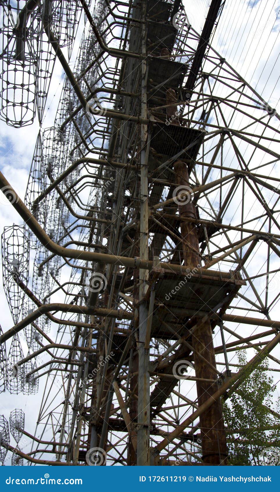 soviet radar system called `doug` or `russian woodpecker`