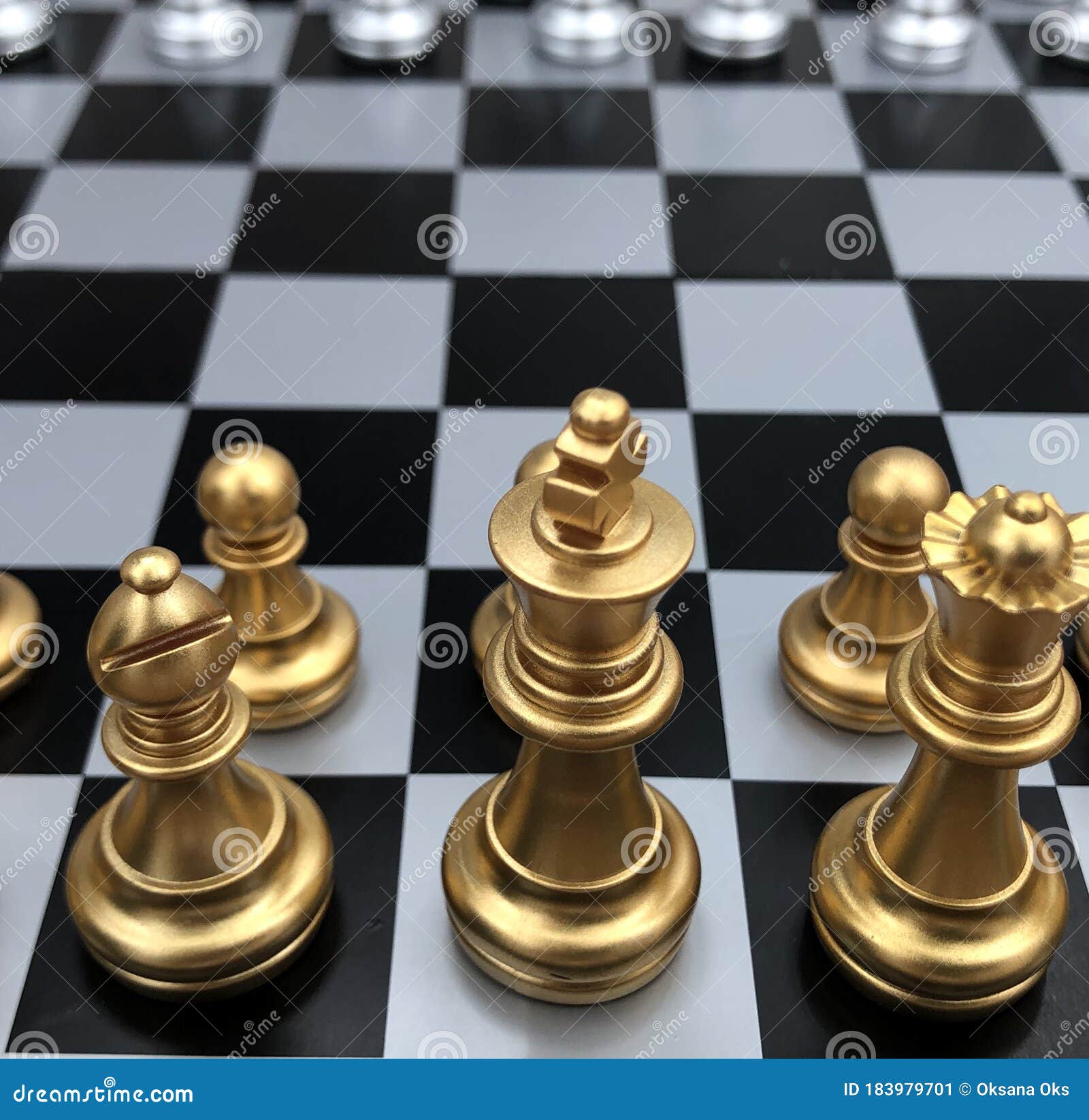 chess game board with figures