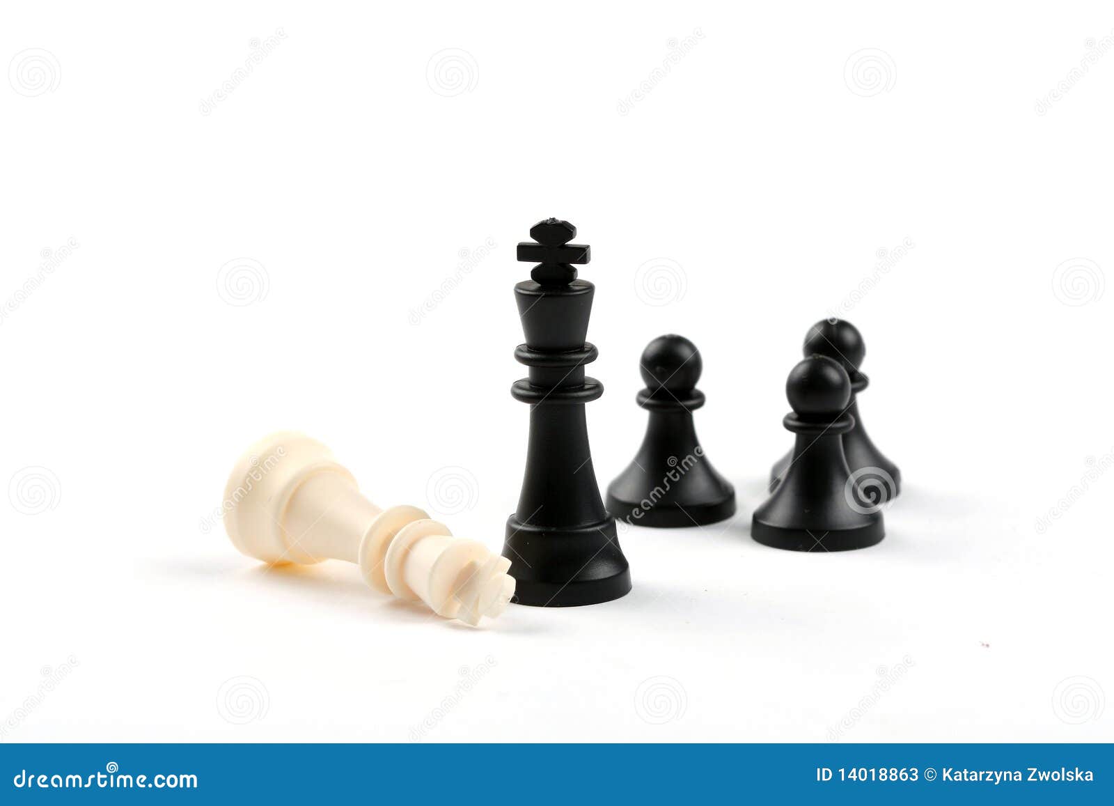 White Chess King Wallpaper Download