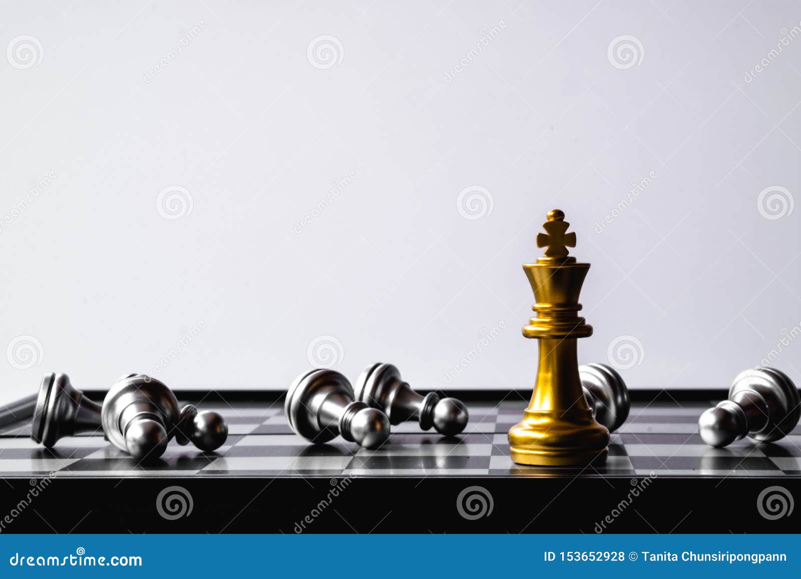 Finance Chess Stock Photos - 23,276 Images