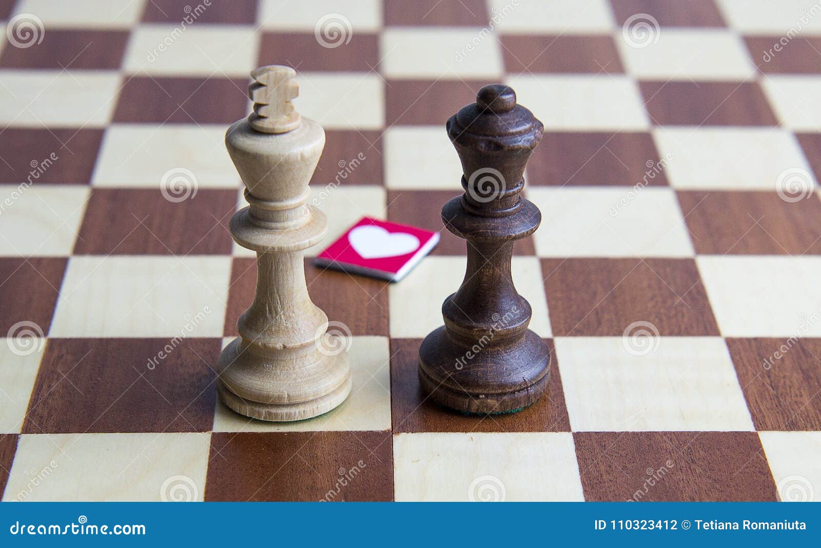 67,900+ King Chess Piece Stock Photos, Pictures & Royalty-Free