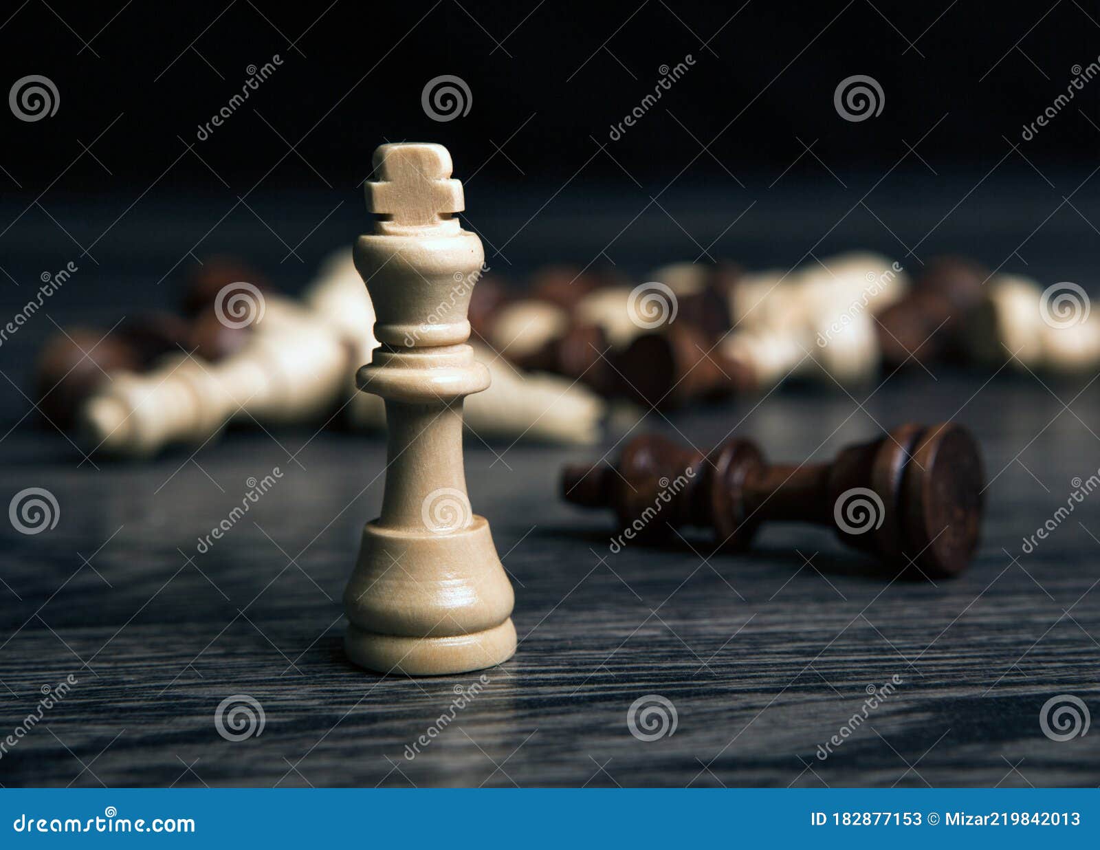 Blitz chess hi-res stock photography and images - Alamy